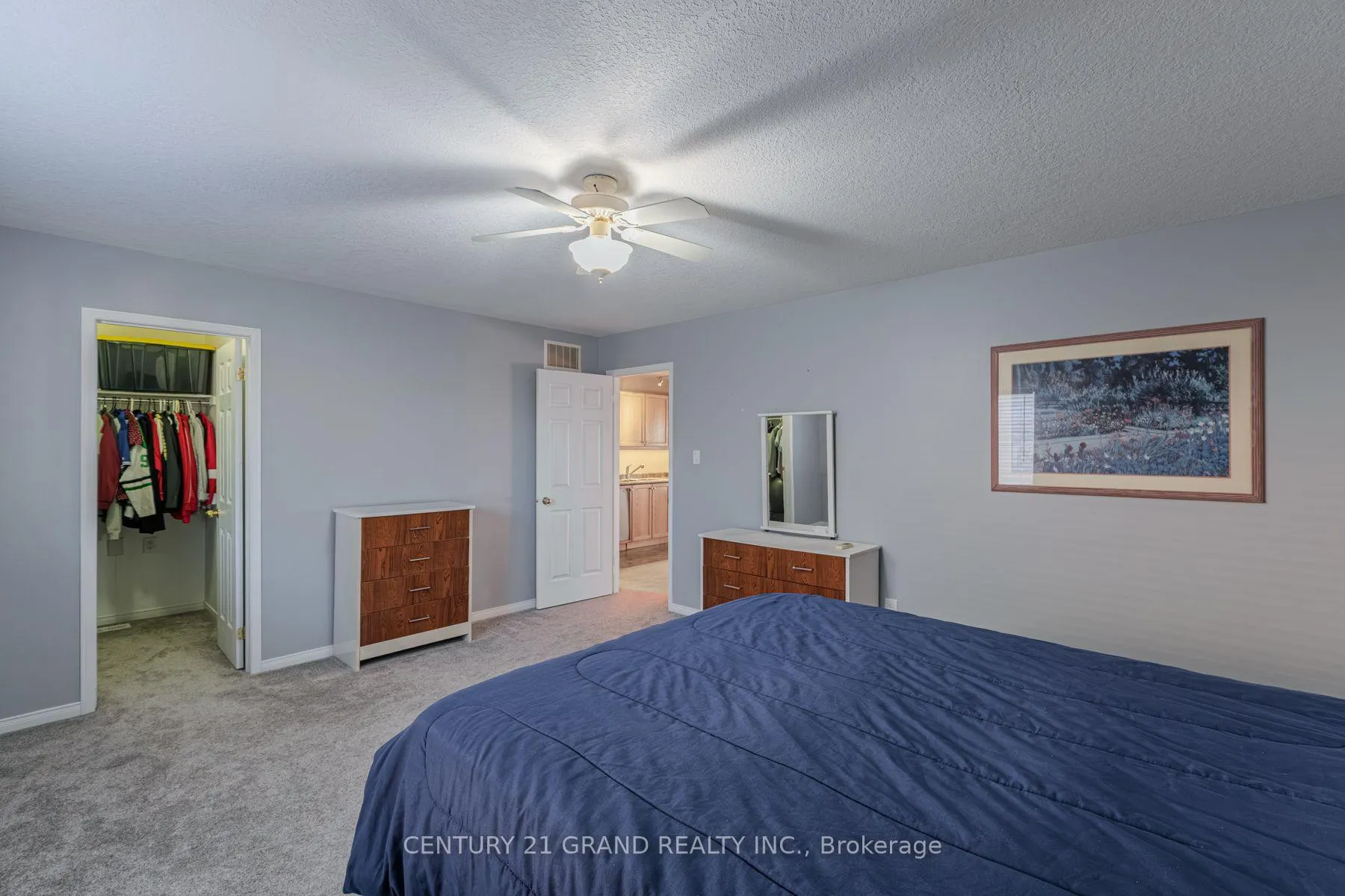 Photo 41 of 72 Hunter Way, Brantford, Shellard Lane — HOMEH