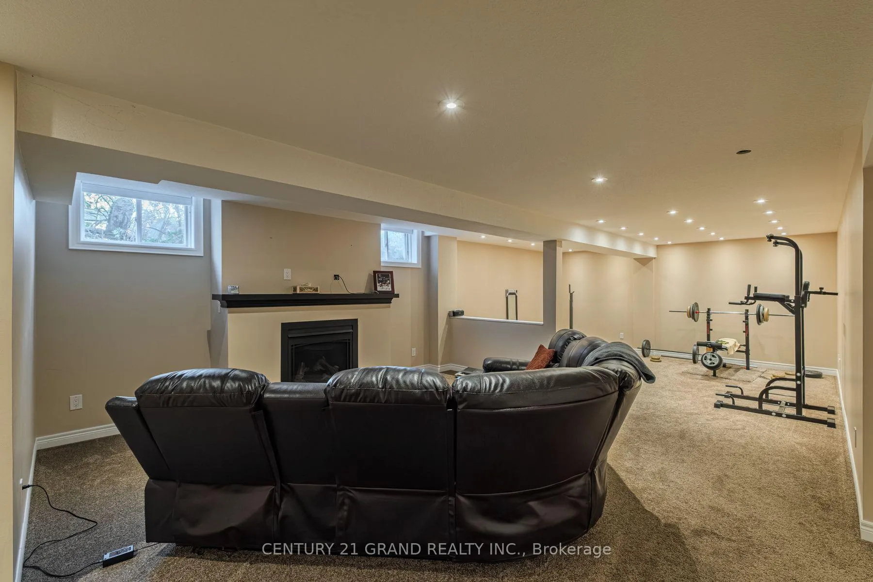 Photo 46 of 72 Hunter Way, Brantford, Shellard Lane — HOMEH