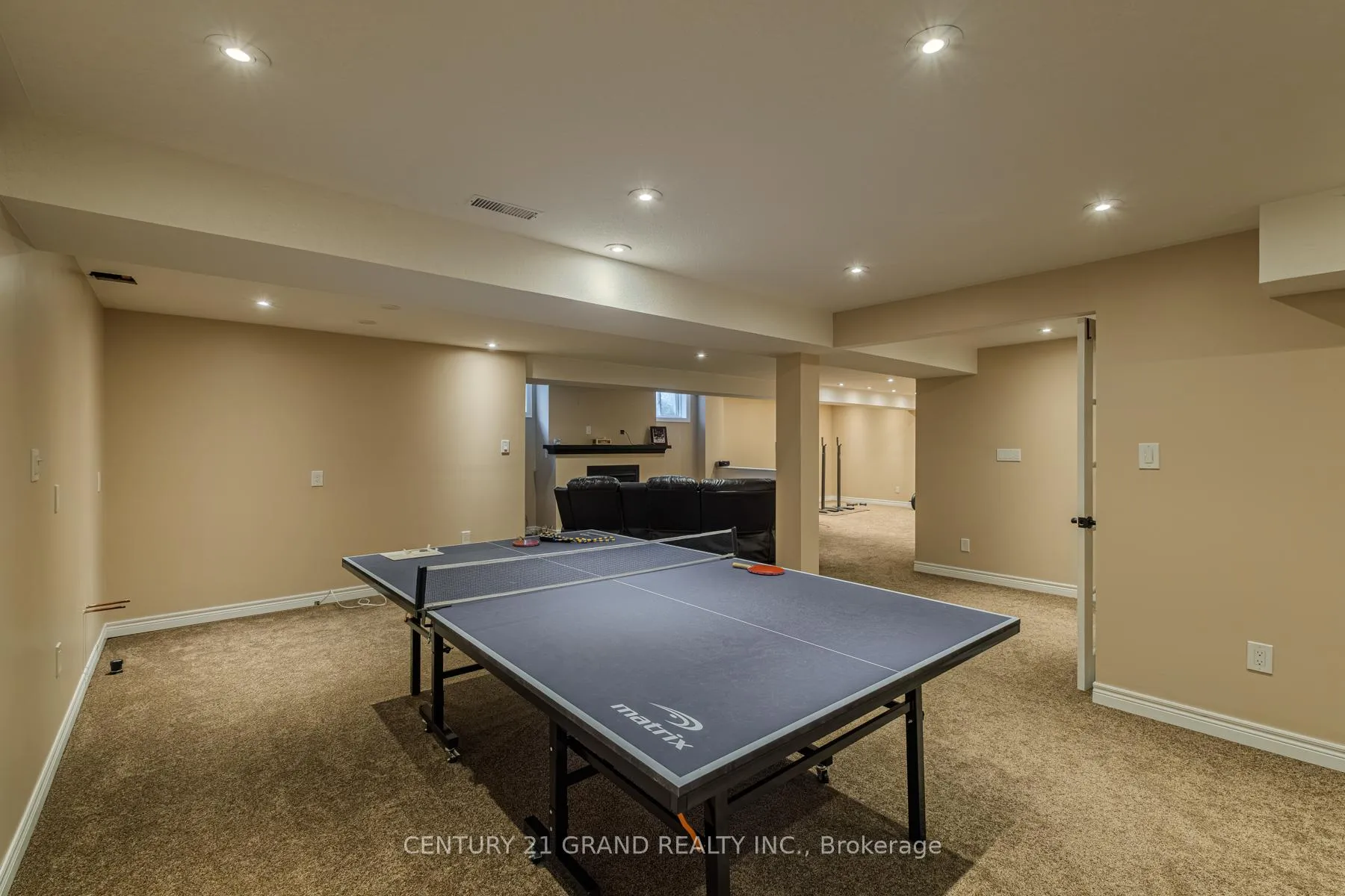 Photo 50 of 72 Hunter Way, Brantford, Shellard Lane — HOMEH