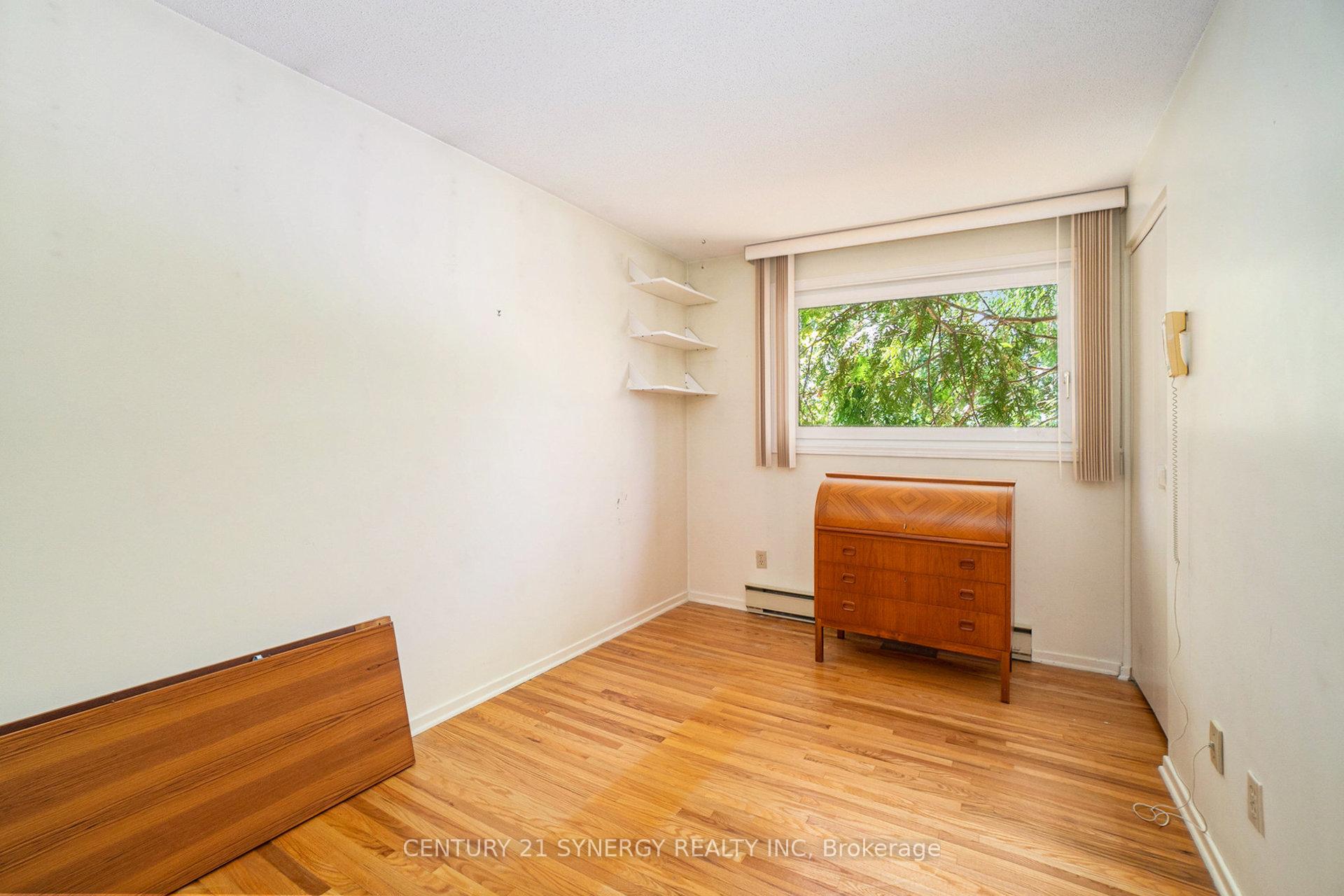 Photo 11 of 1408 Appleton Drive, Ottawa, Pineview — HOMEH