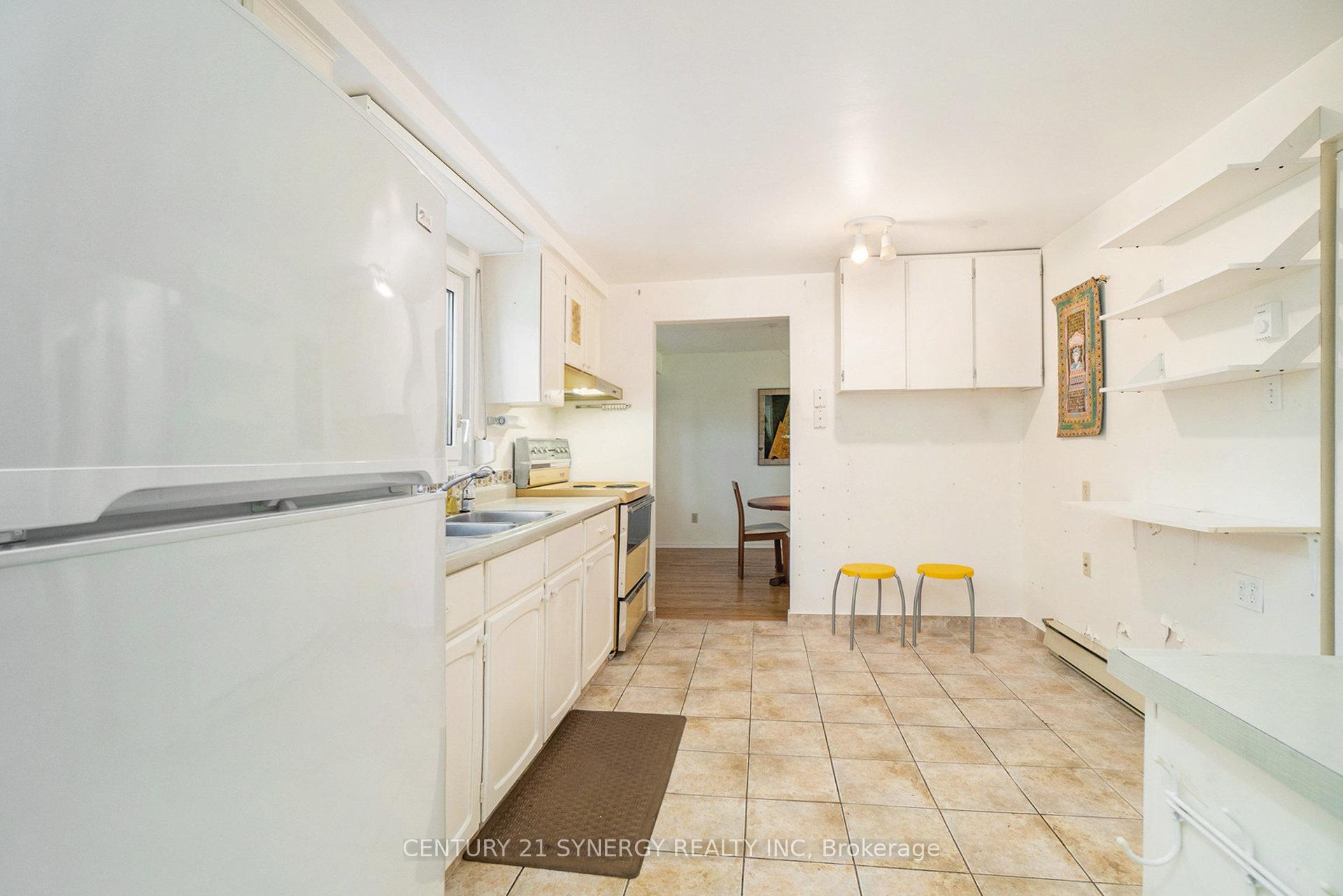 Photo 10 of 1408 Appleton Drive, Ottawa, Pineview — HOMEH