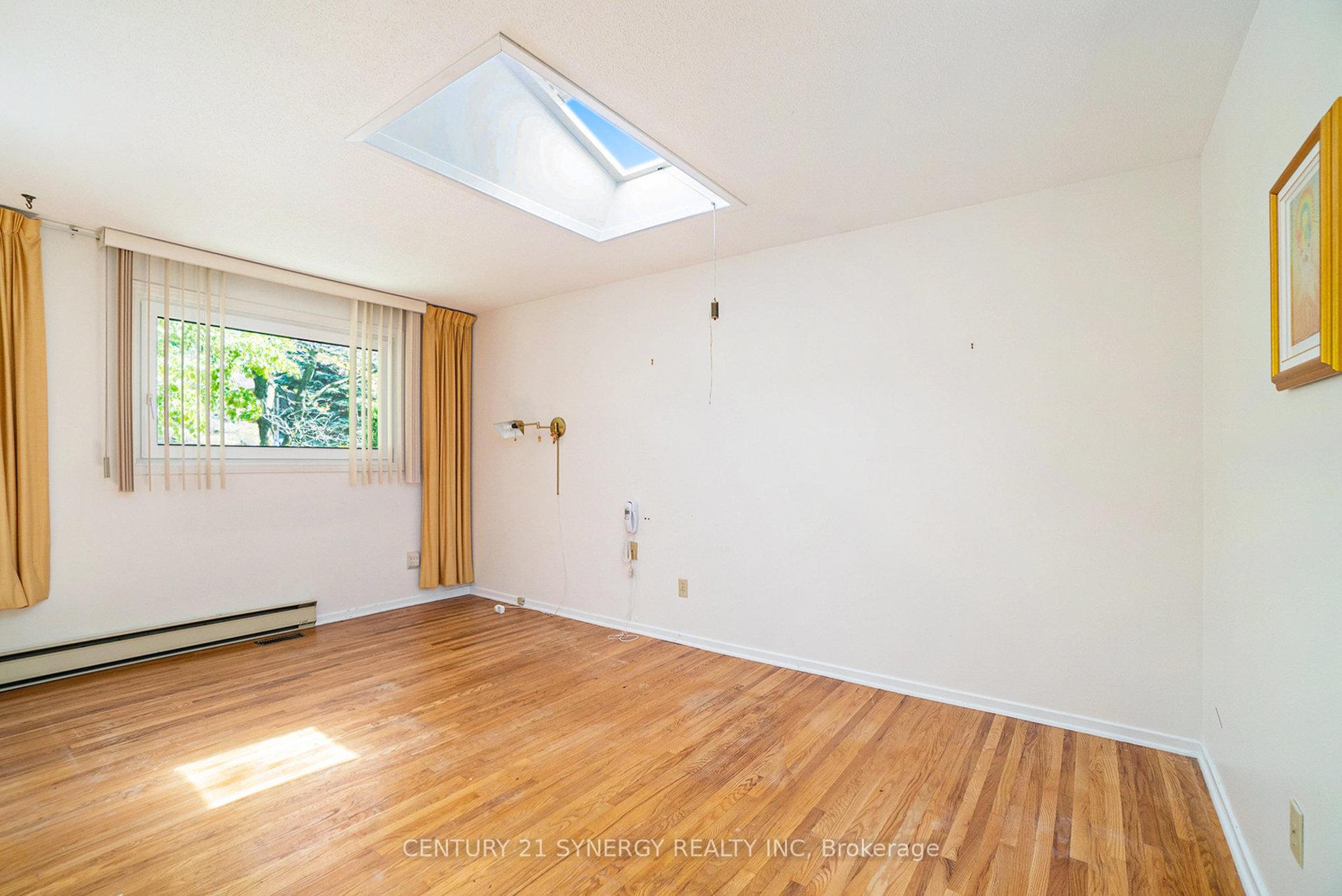 Photo 14 of 1408 Appleton Drive, Ottawa, Pineview — HOMEH