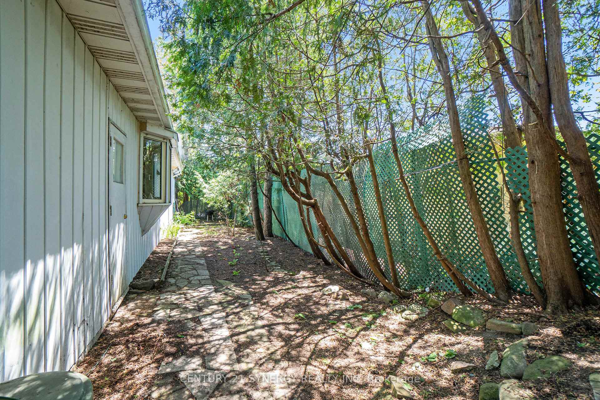 Photo 24 of 1408 Appleton Drive, Ottawa, Pineview — HOMEH