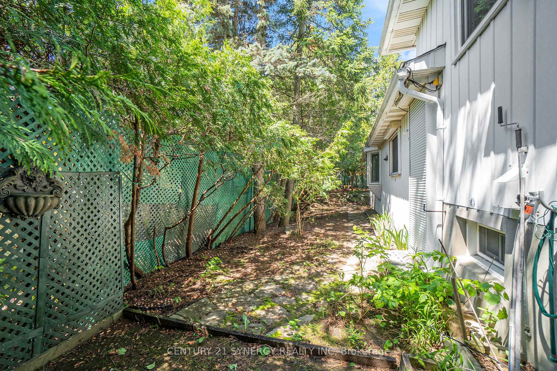 Photo 26 of 1408 Appleton Drive, Ottawa, Pineview — HOMEH