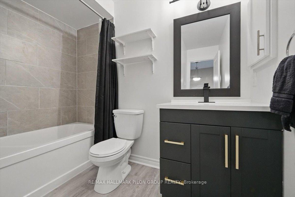 Photo 17 of 107 Watchhorn Grove, Ottawa, Riverside South — HOMEH