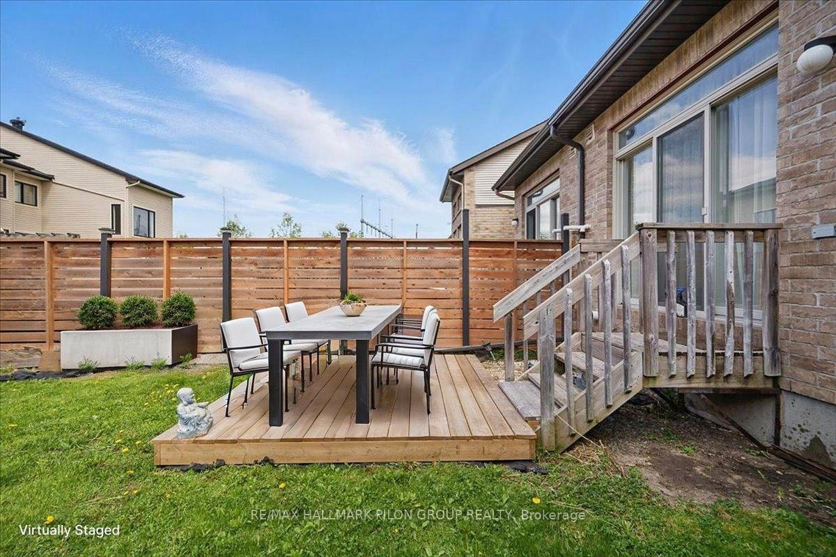 Photo 19 of 107 Watchhorn Grove, Ottawa, Riverside South — HOMEH