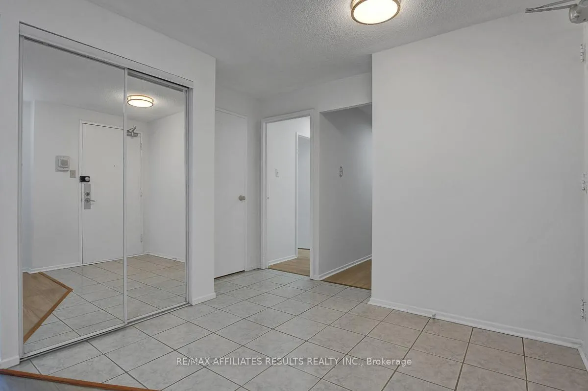 Photo 8 of Unit 410, 415 Greenview Avenue, Ottawa, Britannia — HOMEH