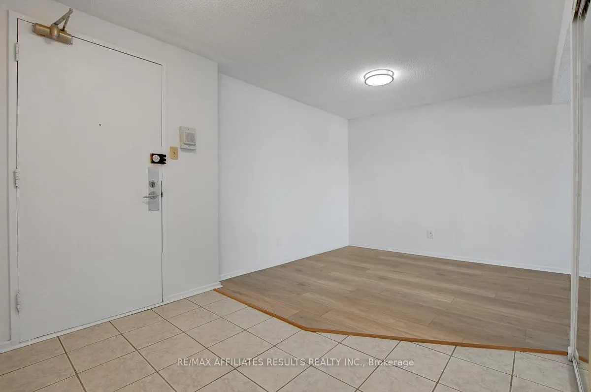 Photo 10 of Unit 410, 415 Greenview Avenue, Ottawa, Britannia — HOMEH