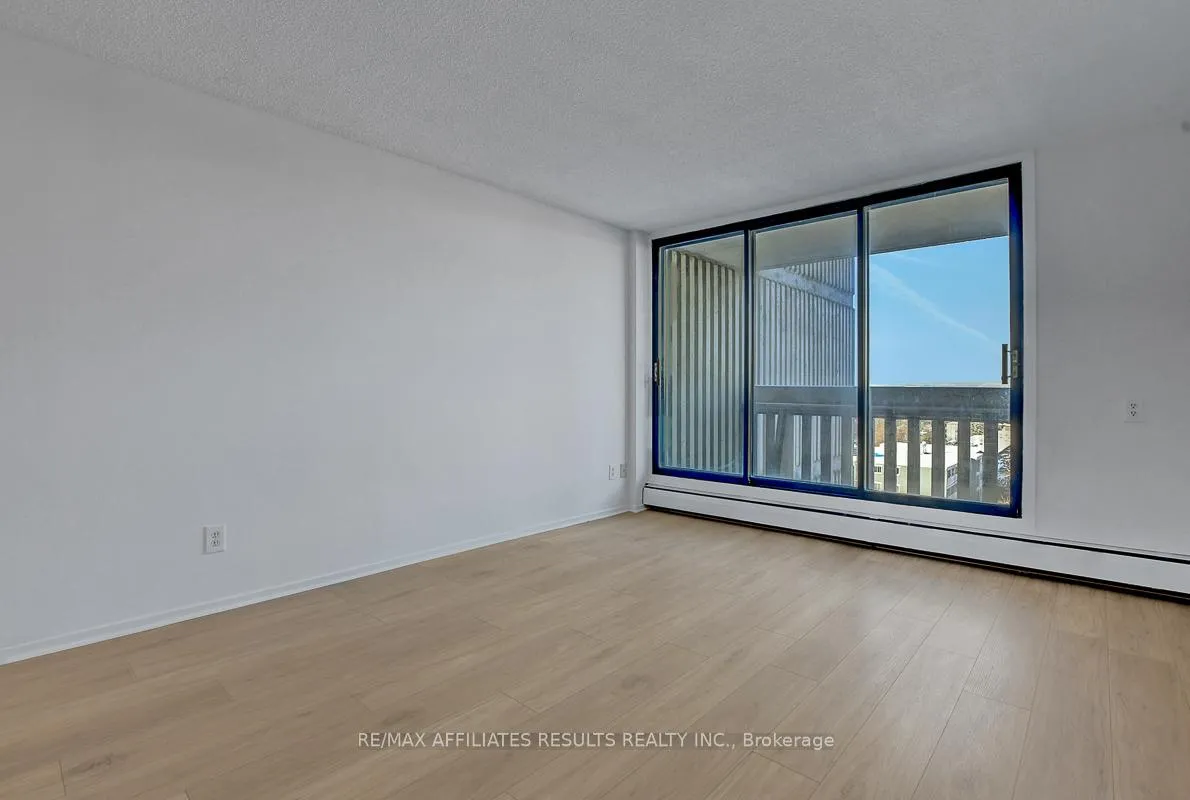 Photo 17 of Unit 410, 415 Greenview Avenue, Ottawa, Britannia — HOMEH