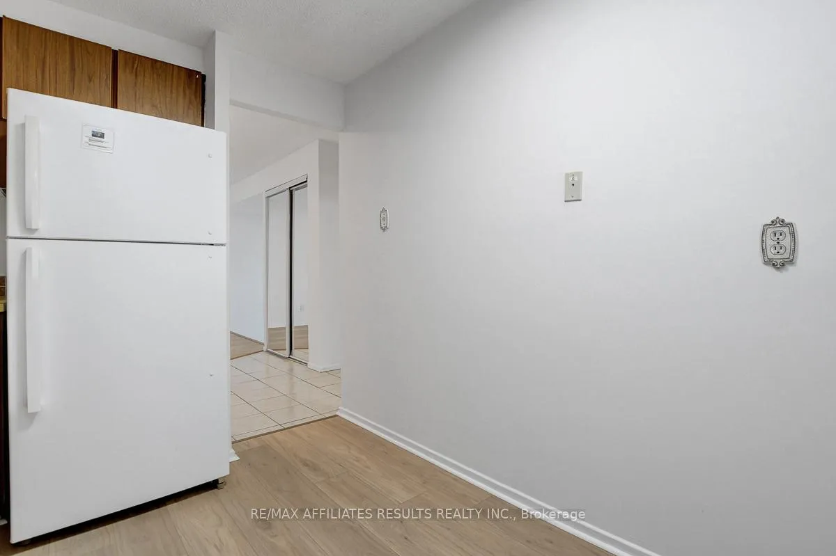 Photo 23 of Unit 410, 415 Greenview Avenue, Ottawa, Britannia — HOMEH