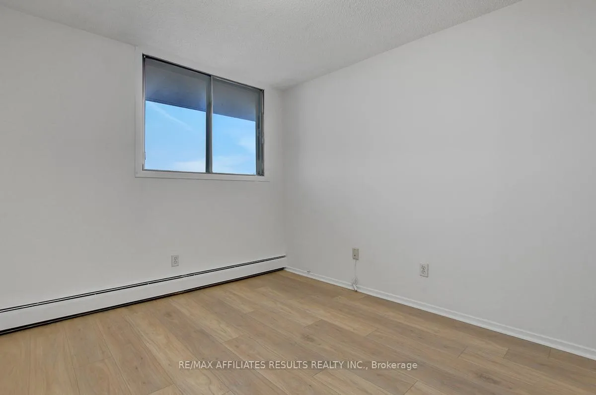 Photo 32 of Unit 410, 415 Greenview Avenue, Ottawa, Britannia — HOMEH