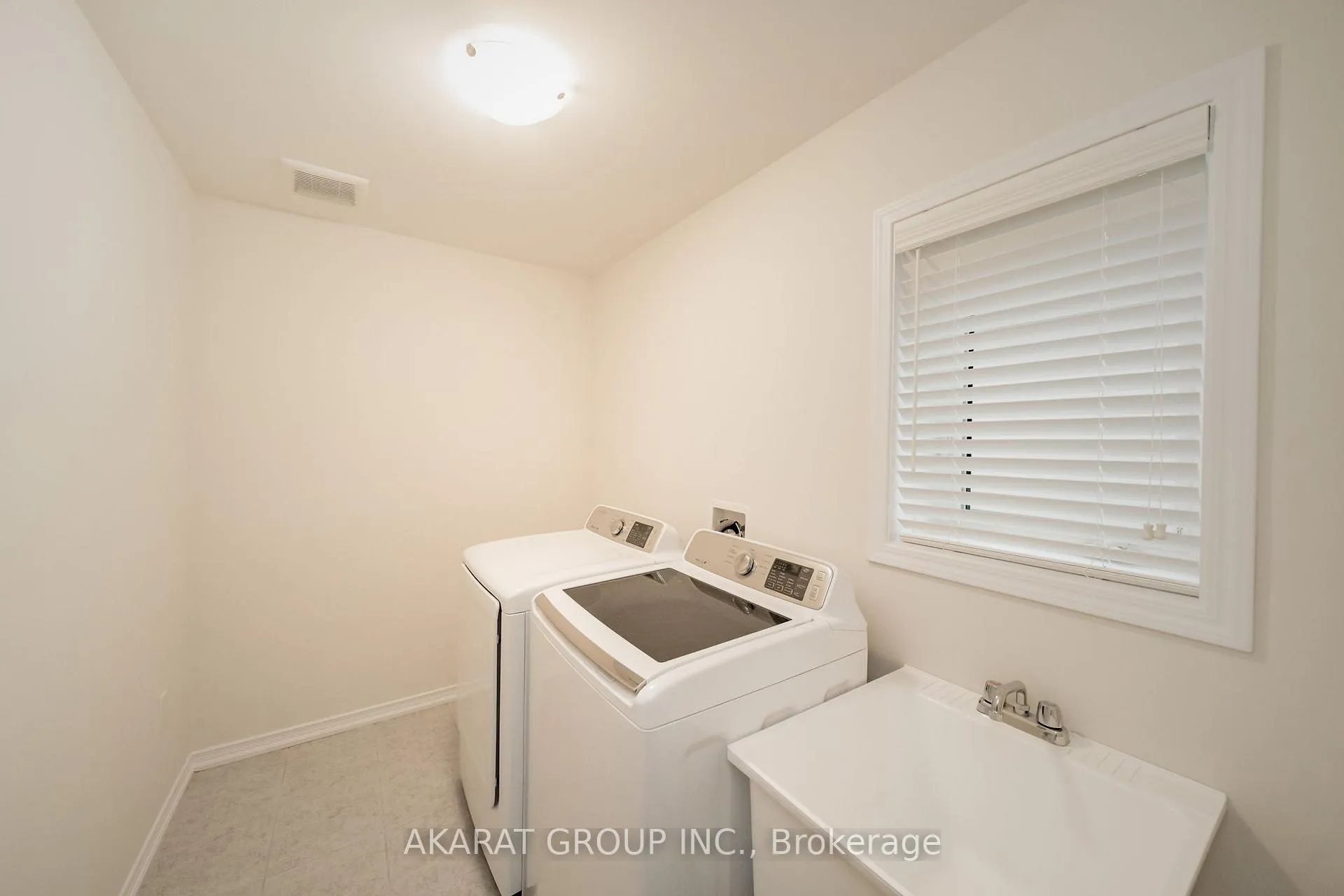 Photo 34 of 21 Legacy Lane, Thorold, Hurricane/Merrittville — HOMEH