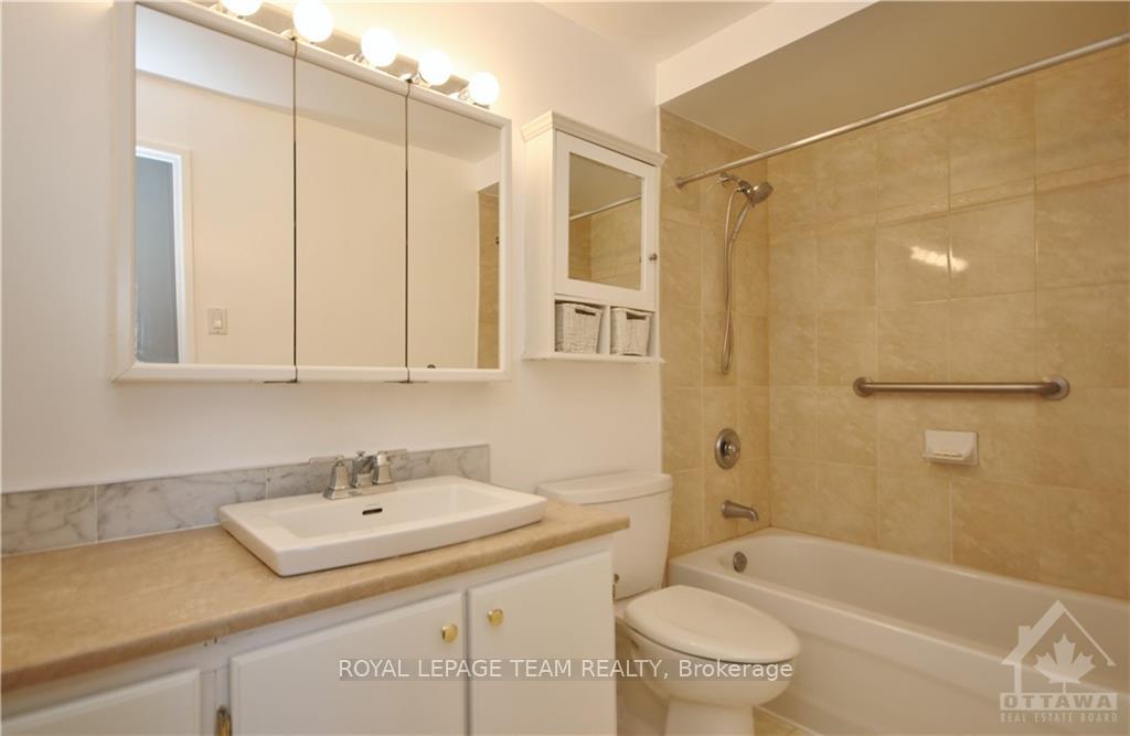 Photo 12 of Unit 1012, 1171 Ambleside Drive, Ottawa, Woodroffe — HOMEH