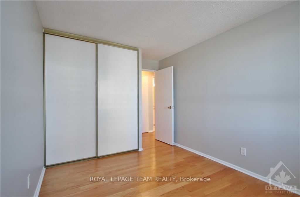 Photo 13 of Unit 1012, 1171 Ambleside Drive, Ottawa, Woodroffe — HOMEH