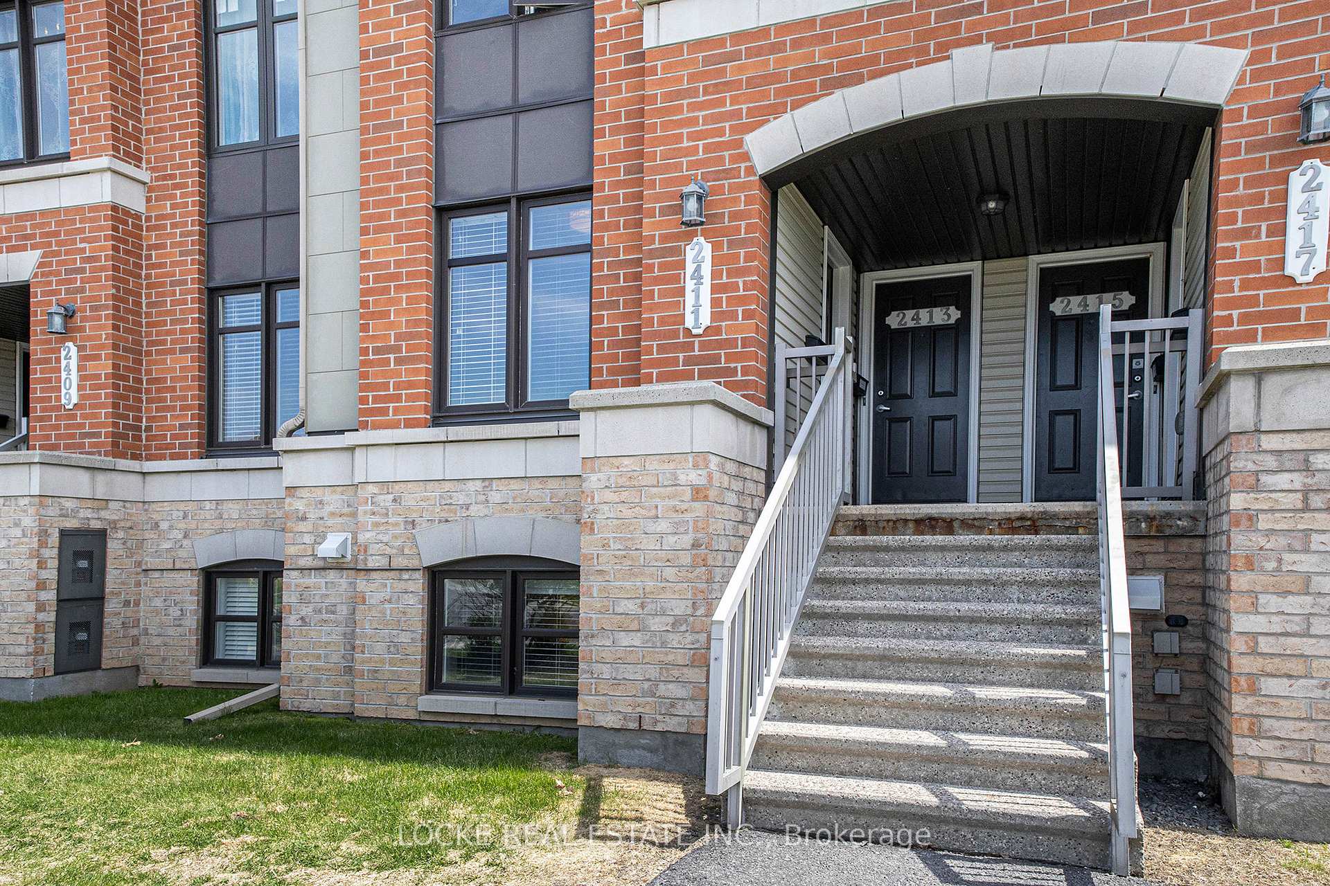 Photo 2 of 2411 Esprit Drive, Ottawa, Avalon East — HOMEH