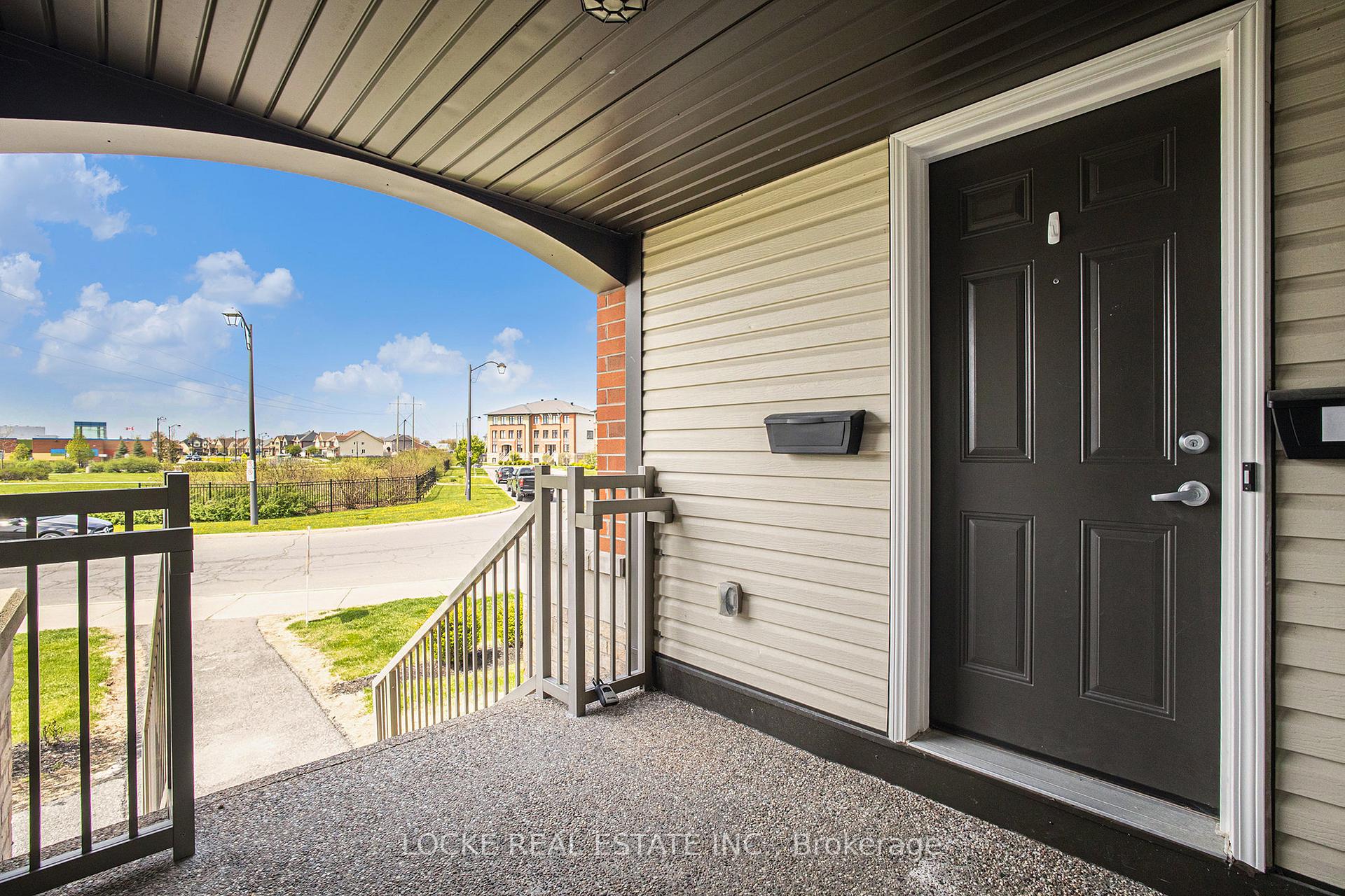 Photo 3 of 2411 Esprit Drive, Ottawa, Avalon East — HOMEH