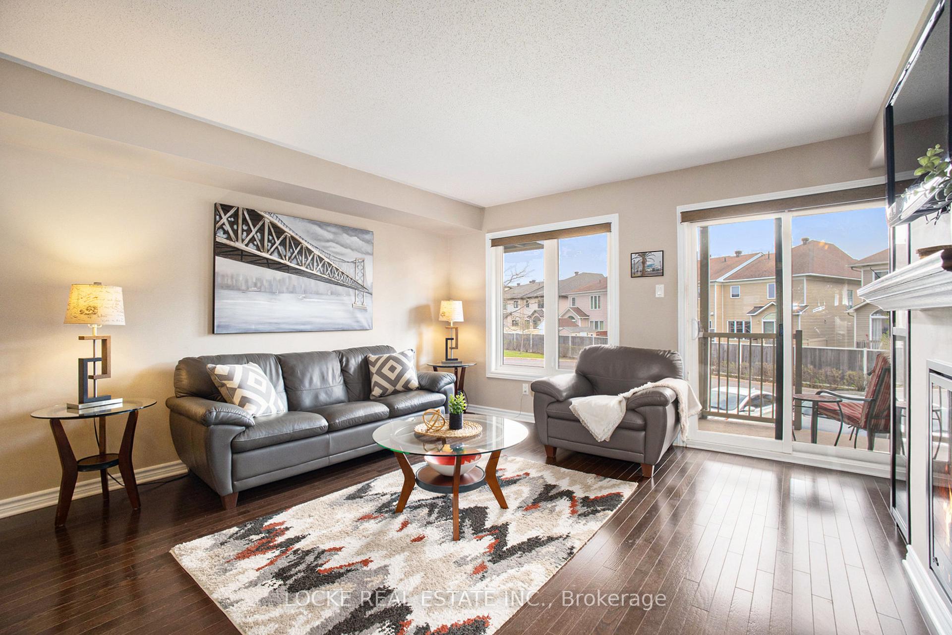 Photo 4 of 2411 Esprit Drive, Ottawa, Avalon East — HOMEH