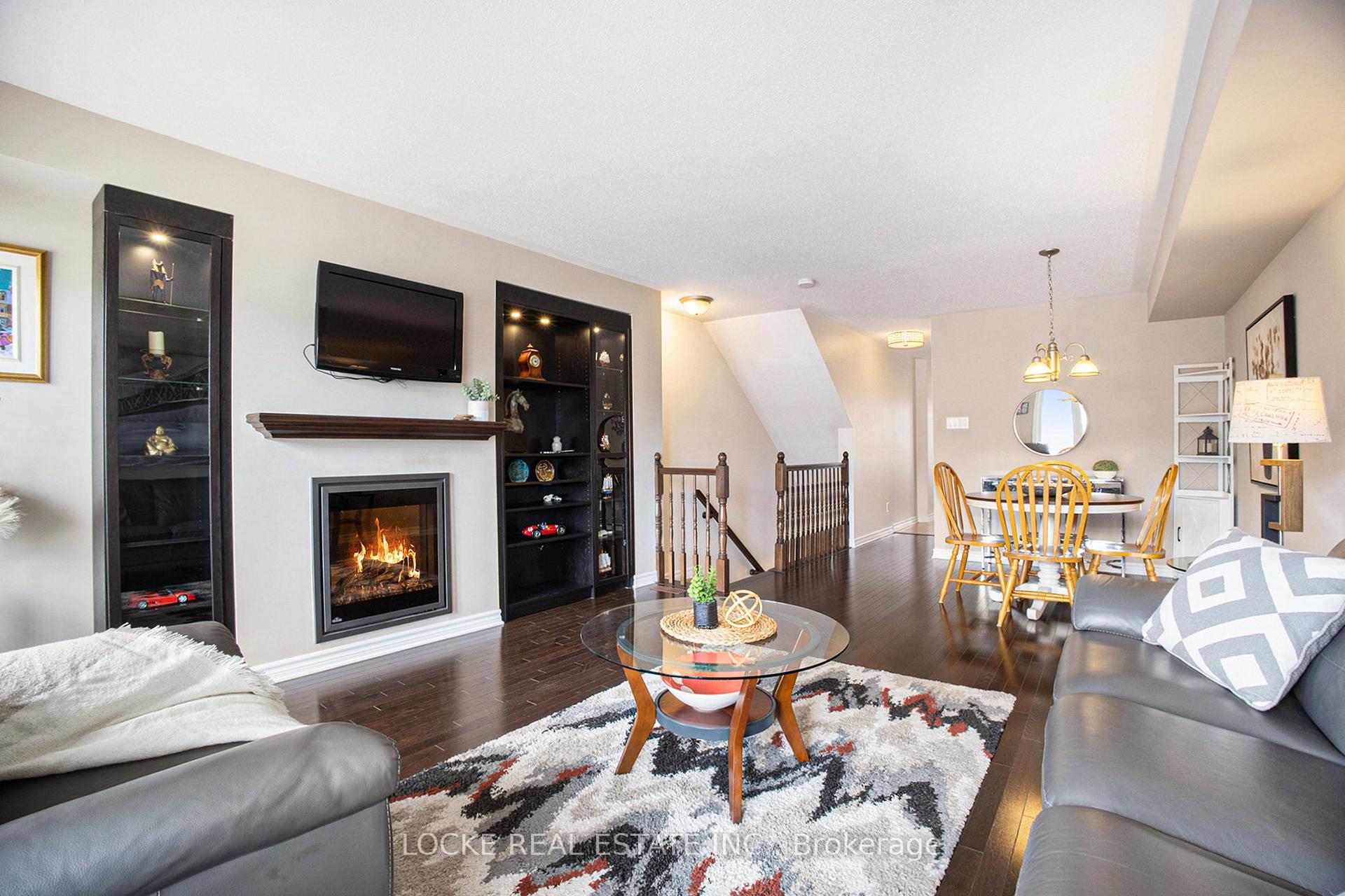 Photo 8 of 2411 Esprit Drive, Ottawa, Avalon East — HOMEH