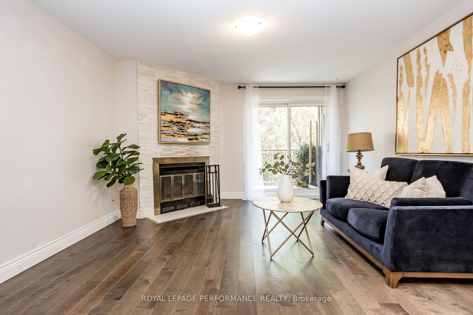 Photo 7 of 233 Mart Circle, Ottawa, Manor Park — HOMEH