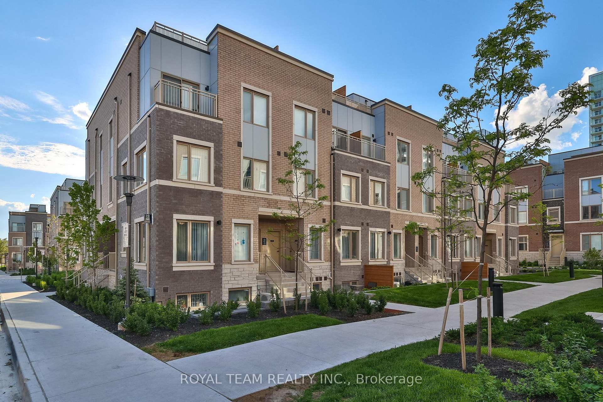Front of Unit 224, 131 Honeycrisp Crescent