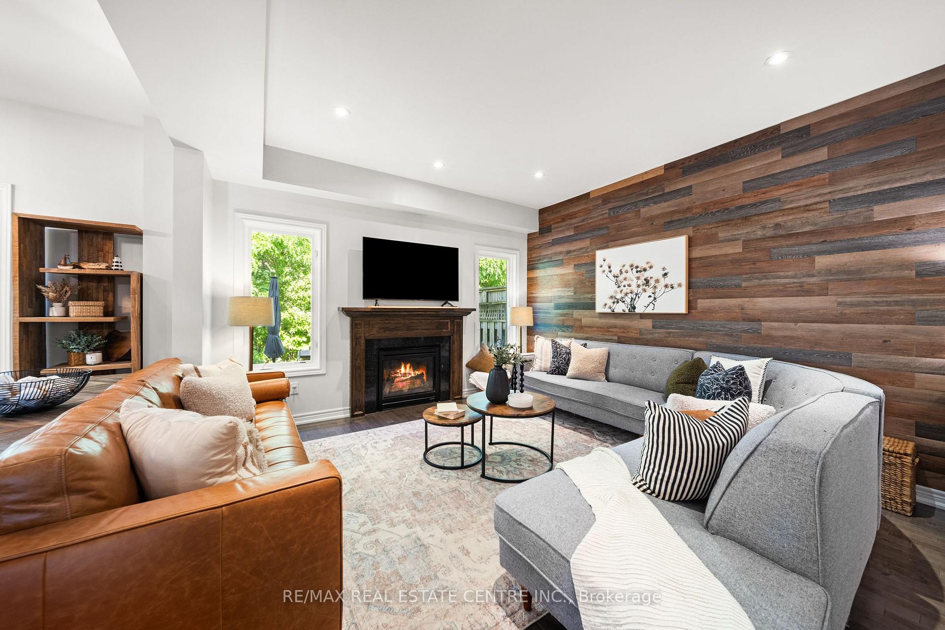 Photo 16 of Unit 16, 441 Stonehenge Drive, Hamilton, Ancaster — HOMEH