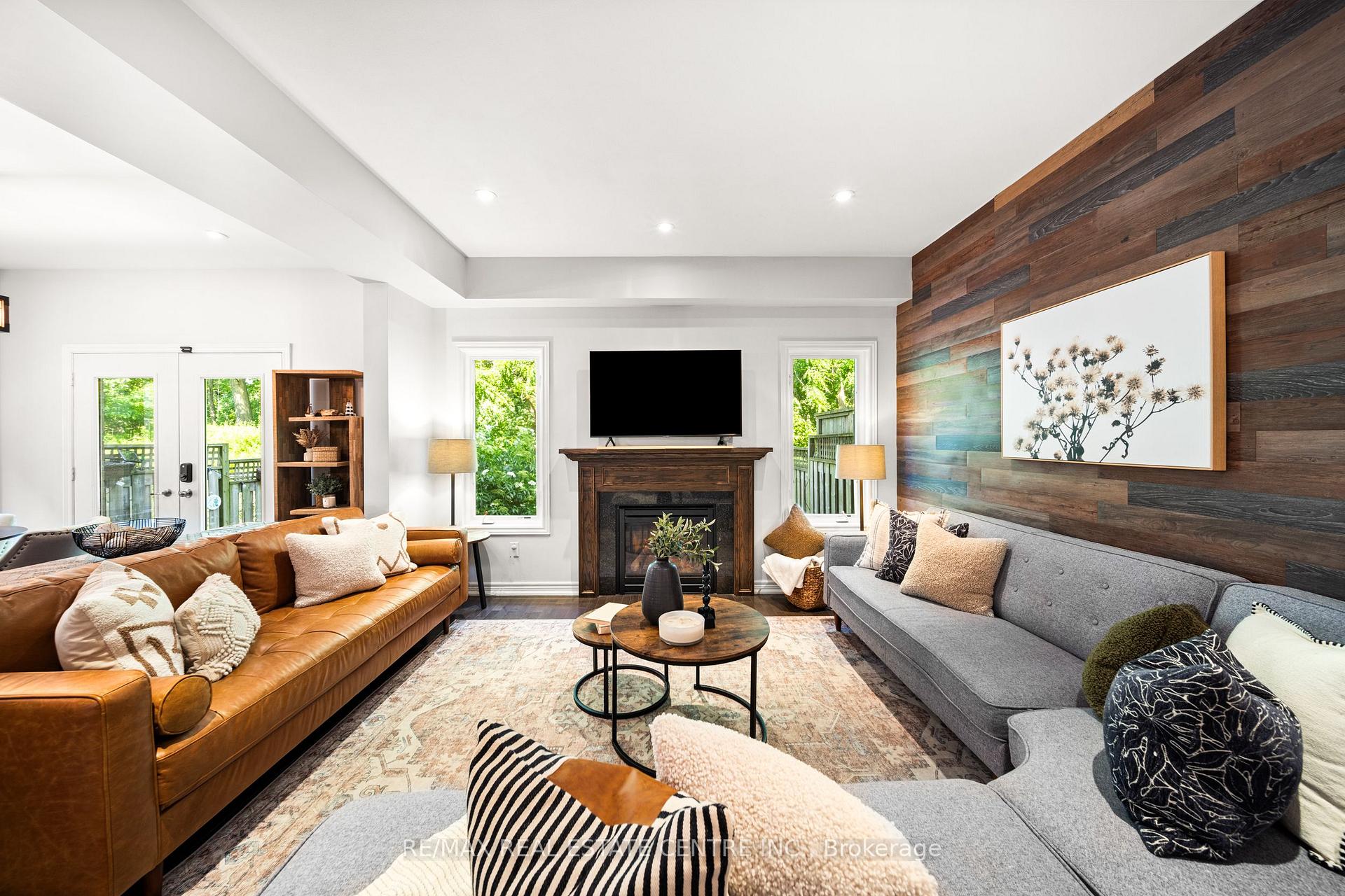 Photo 17 of Unit 16, 441 Stonehenge Drive, Hamilton, Ancaster — HOMEH