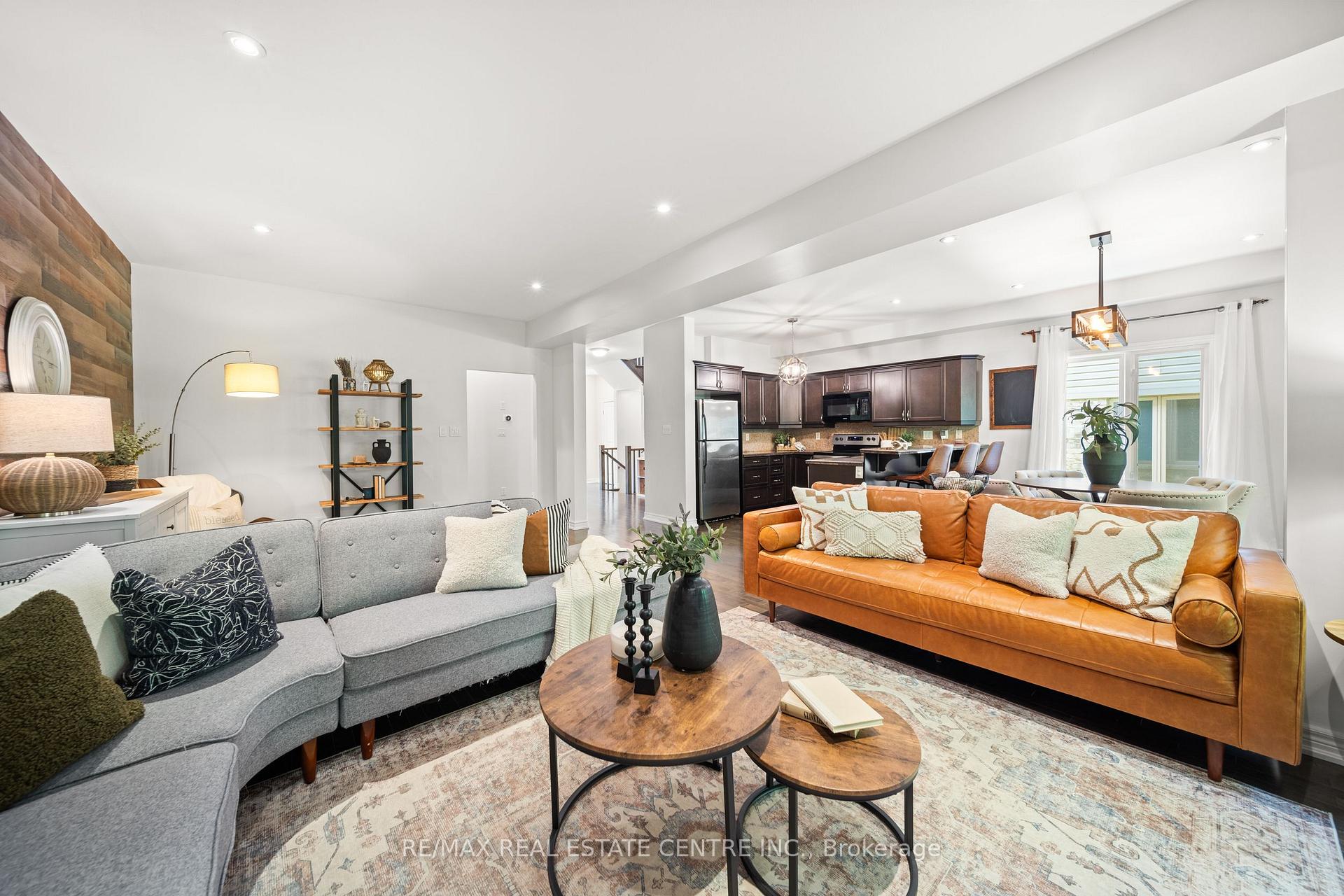 Photo 19 of Unit 16, 441 Stonehenge Drive, Hamilton, Ancaster — HOMEH