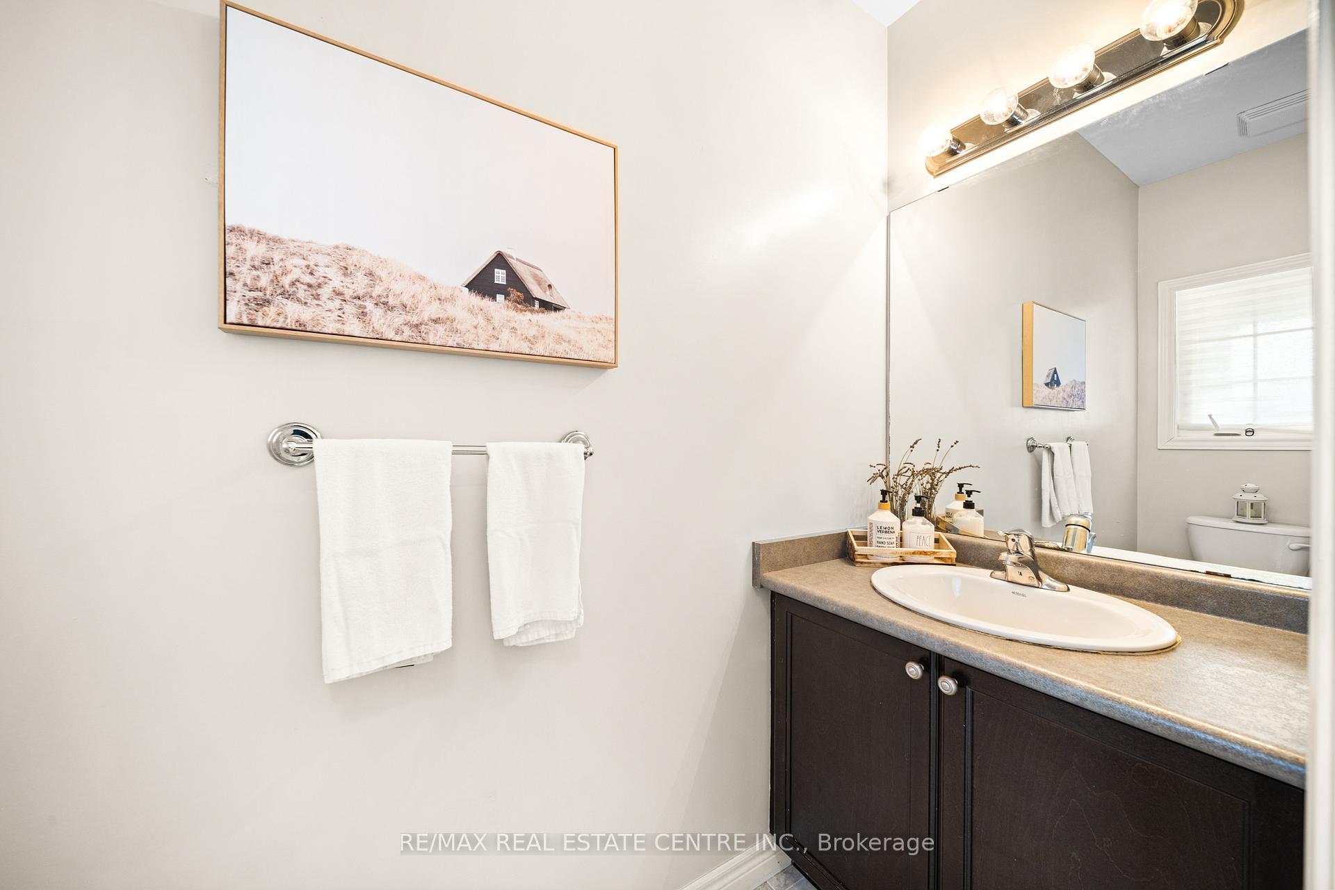 Photo 28 of Unit 16, 441 Stonehenge Drive, Hamilton, Ancaster — HOMEH