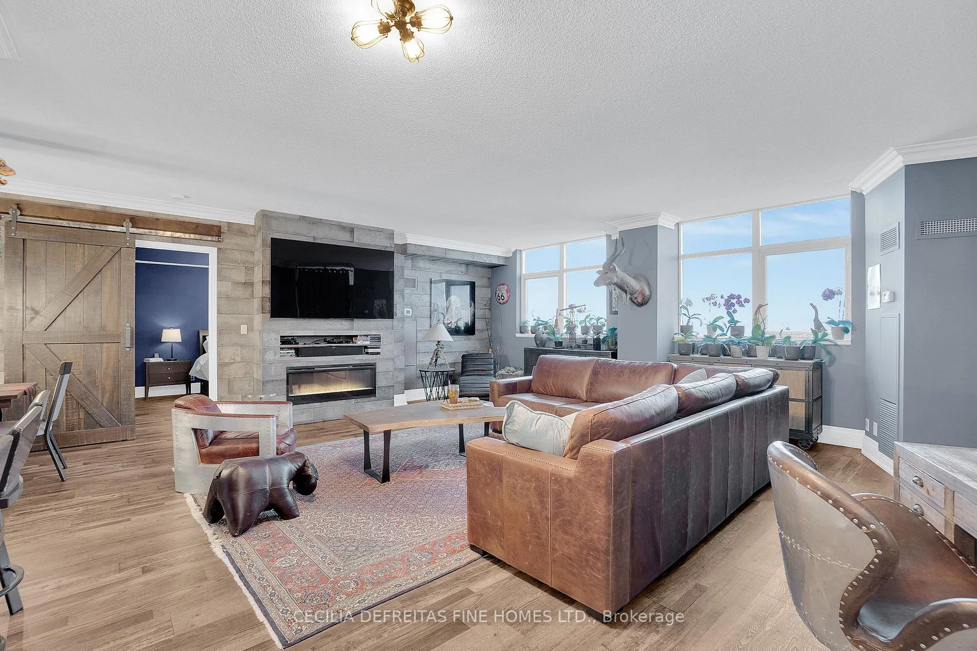 Photo 8 of Unit 1616, 9225 Jane Street, Vaughan, Maple — HOMEH