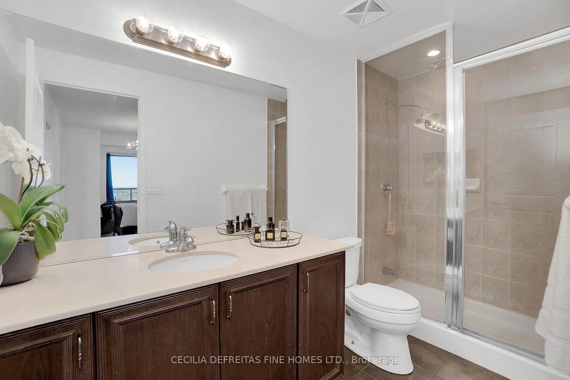 Photo 27 of Unit 1616, 9225 Jane Street, Vaughan, Maple — HOMEH