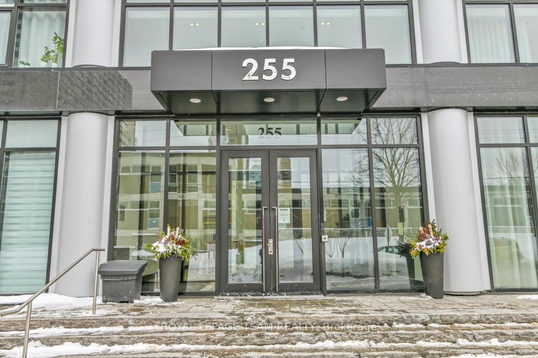 Front of Unit 407, 255 Bay Street