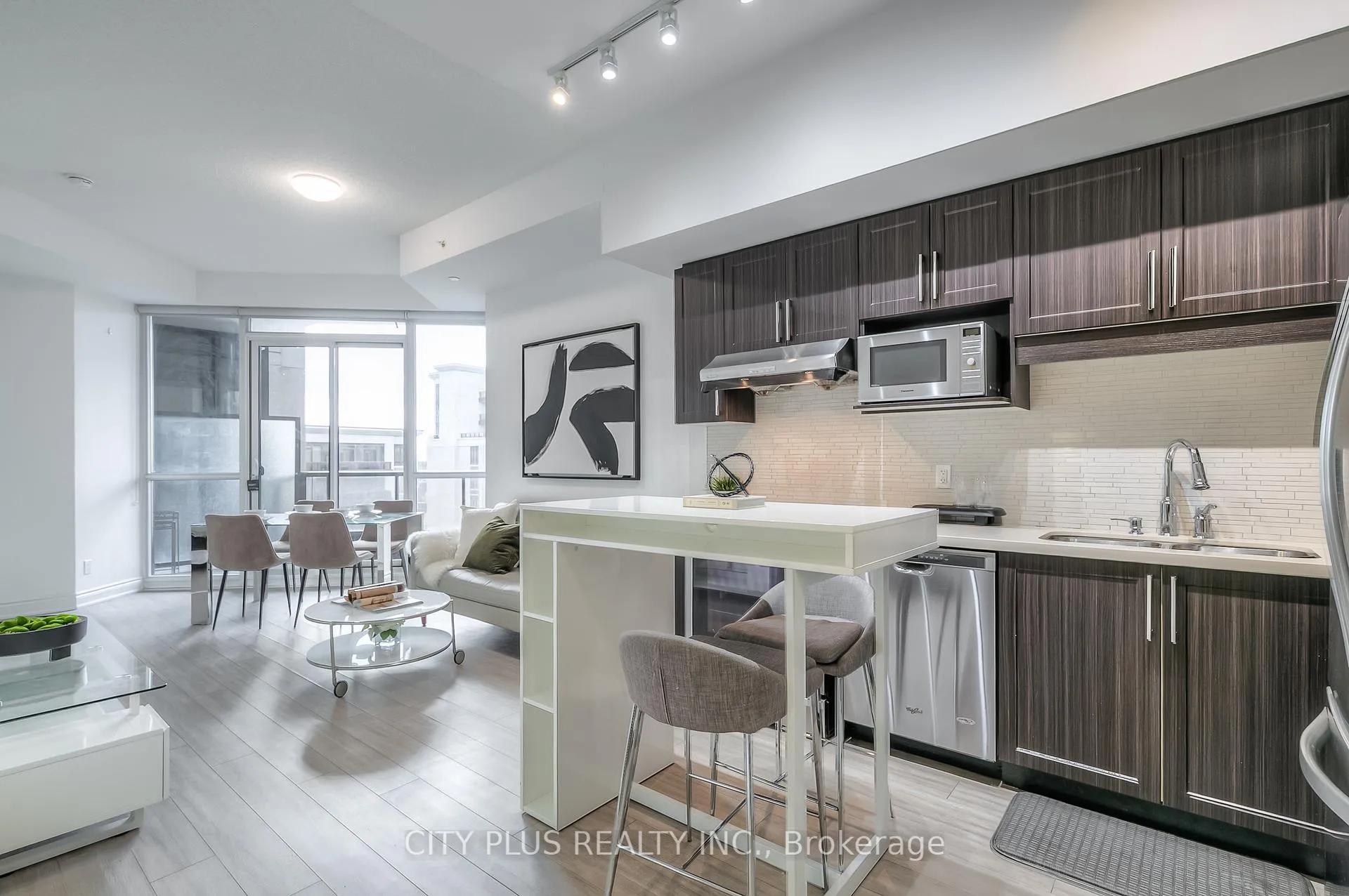 Photo 2 of Unit 901D, 33 Clegg Road, Markham, Unionville — HOMEH
