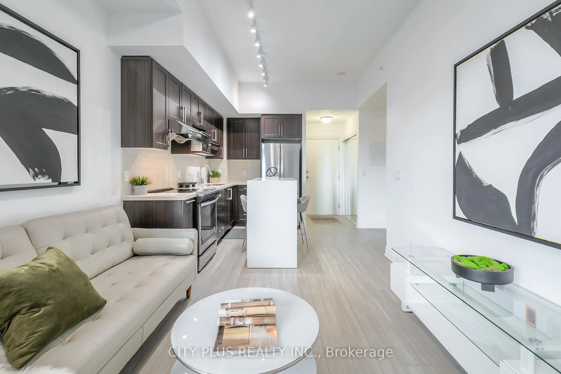 Photo 4 of Unit 901D, 33 Clegg Road, Markham, Unionville — HOMEH