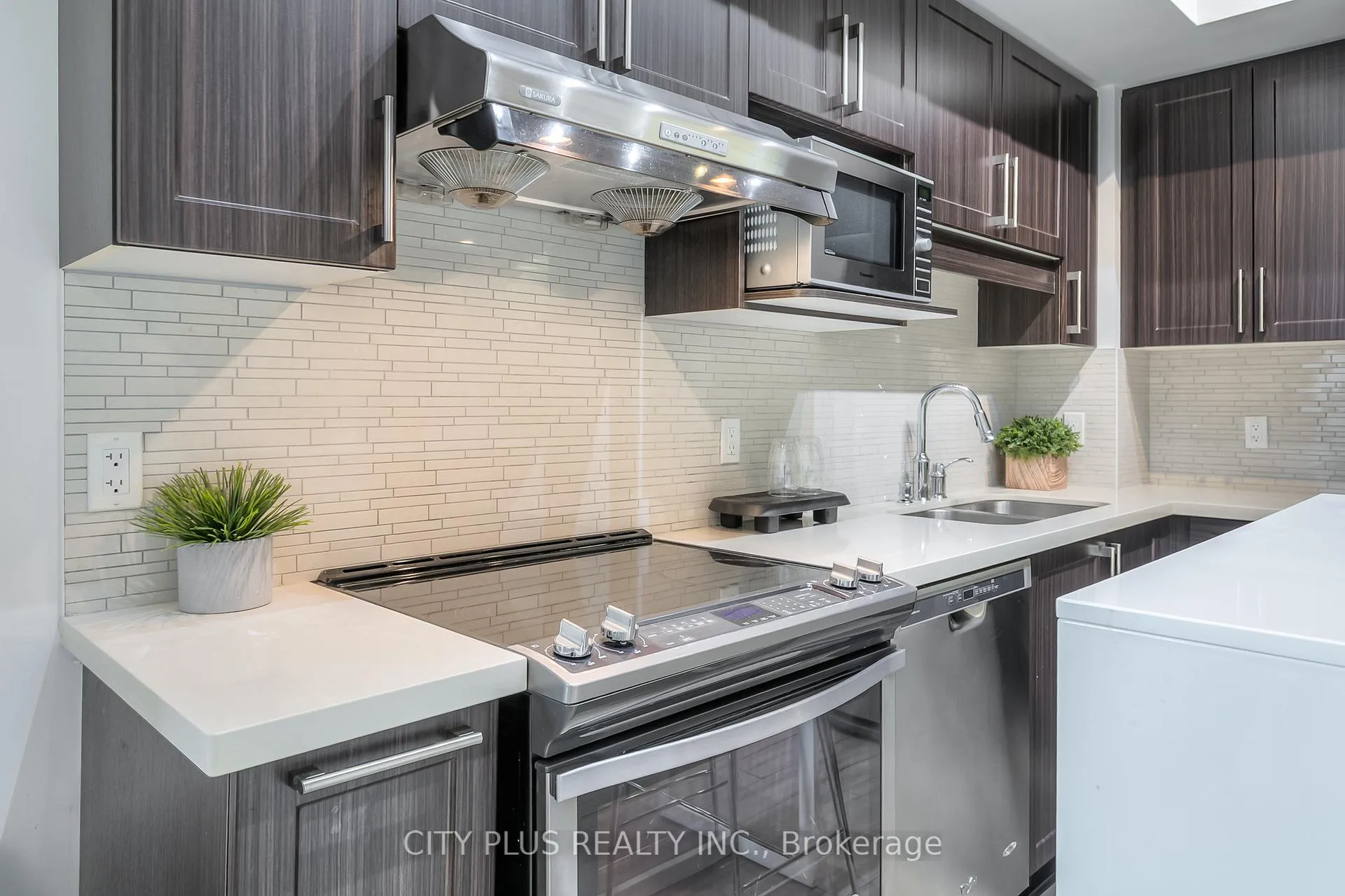 Photo 6 of Unit 901D, 33 Clegg Road, Markham, Unionville — HOMEH