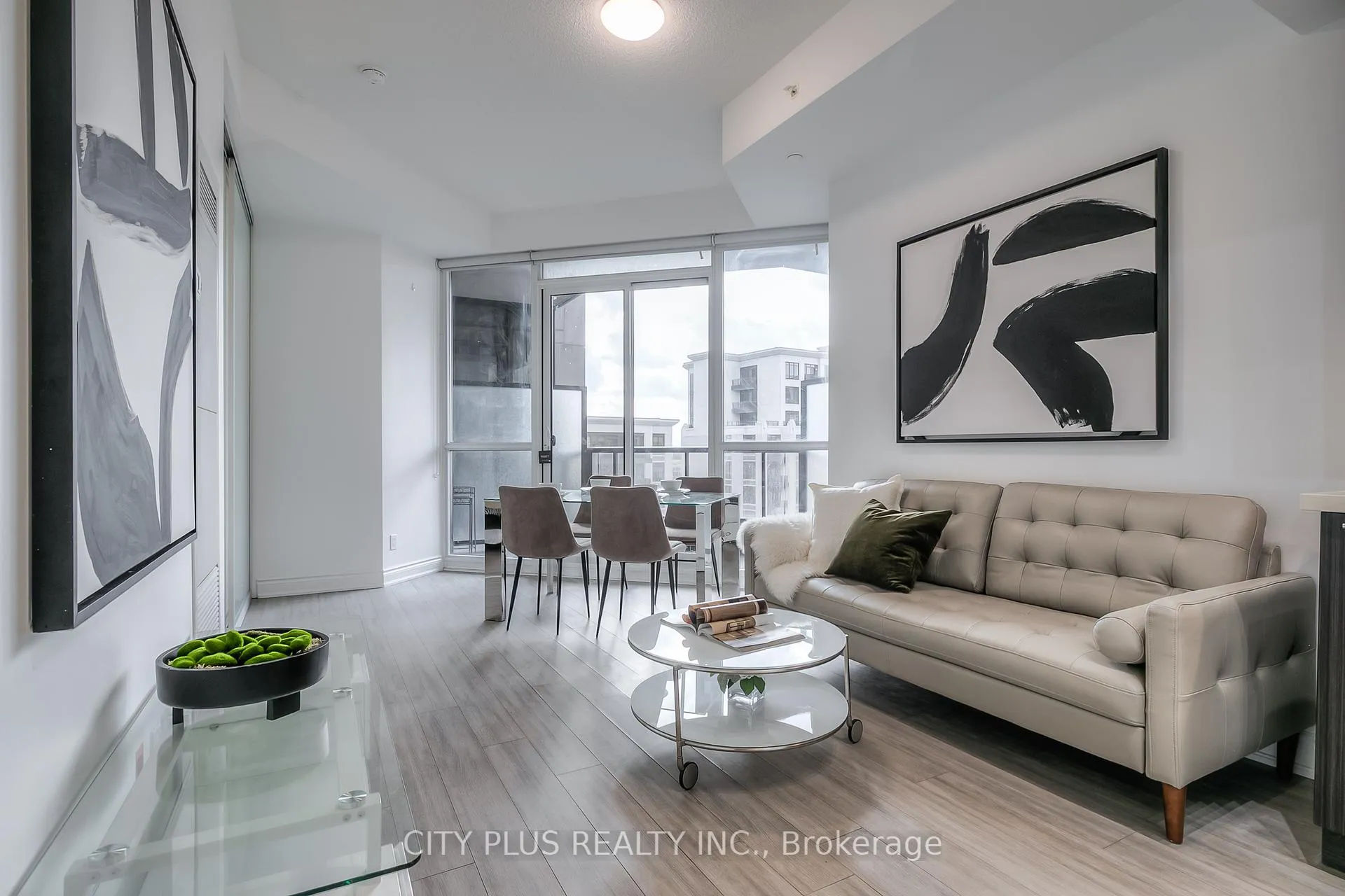 Photo 7 of Unit 901D, 33 Clegg Road, Markham, Unionville — HOMEH