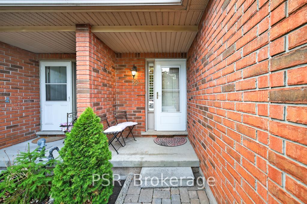 Photo 4 of Unit 28, 171 Highbury Drive, Hamilton, Stoney Creek Mountain — HOMEH
