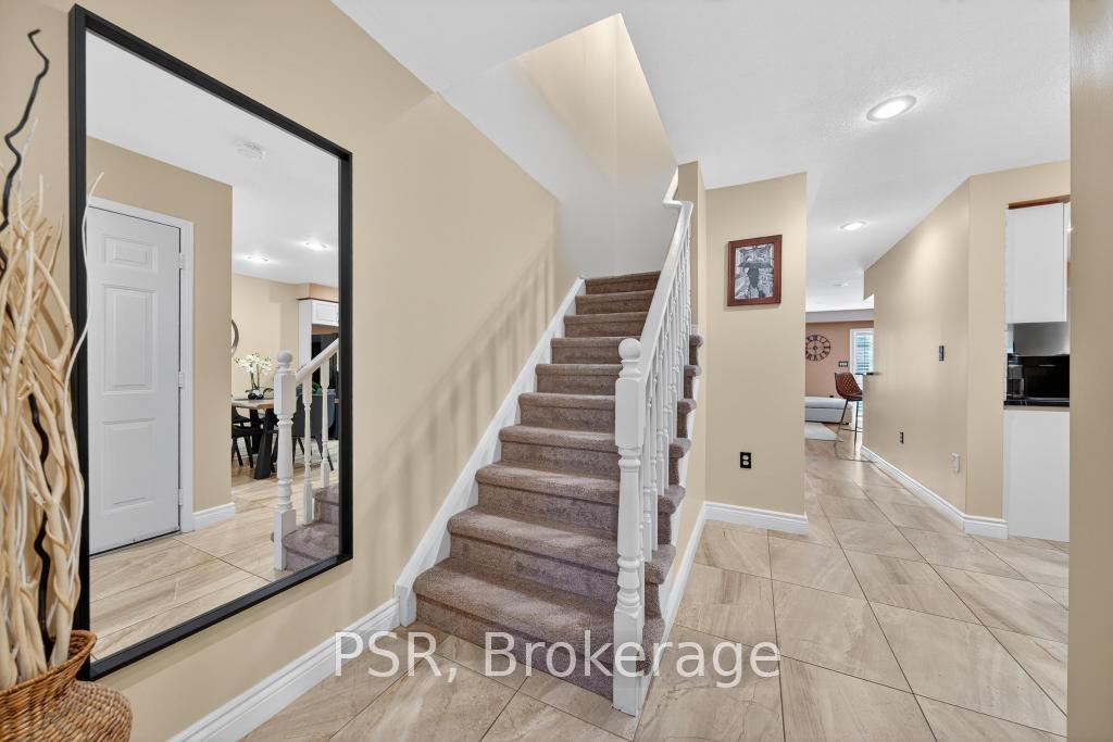 Photo 6 of Unit 28, 171 Highbury Drive, Hamilton, Stoney Creek Mountain — HOMEH