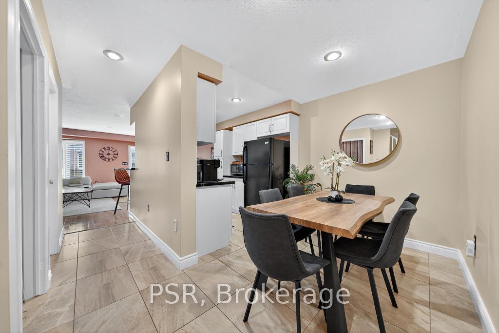 Photo 7 of Unit 28, 171 Highbury Drive, Hamilton, Stoney Creek Mountain — HOMEH