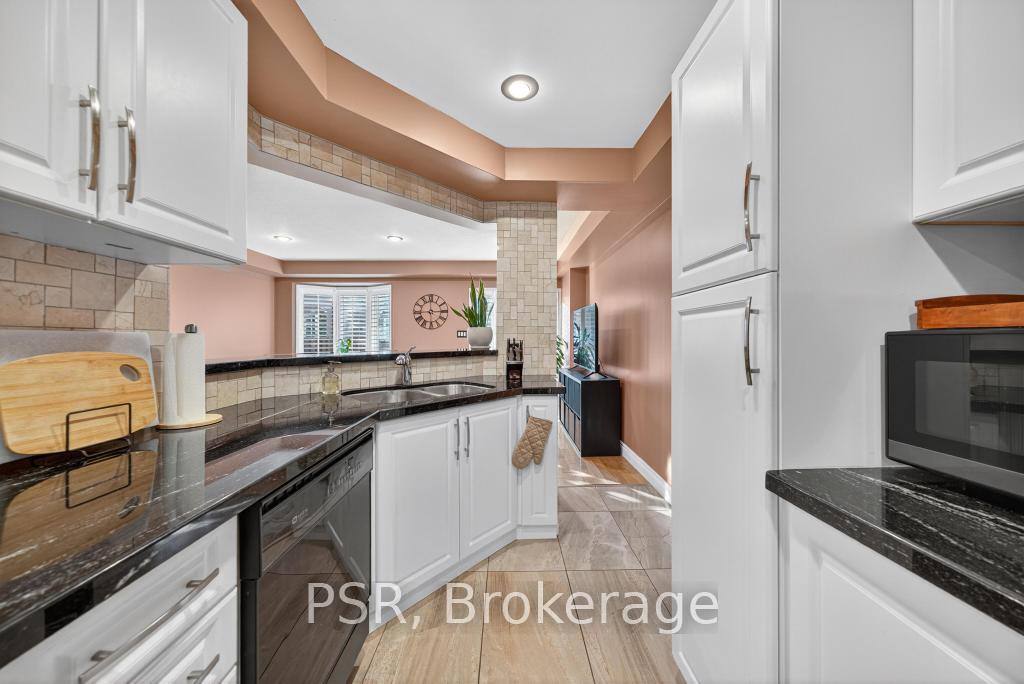 Photo 11 of Unit 28, 171 Highbury Drive, Hamilton, Stoney Creek Mountain — HOMEH