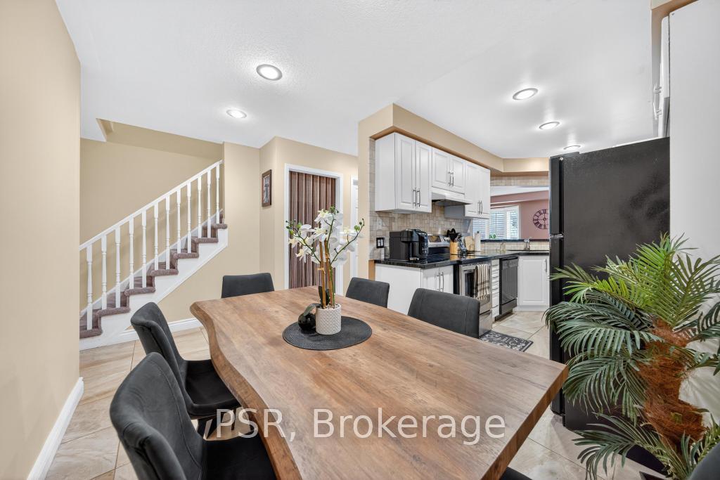 Photo 28 of Unit 28, 171 Highbury Drive, Hamilton, Stoney Creek Mountain — HOMEH