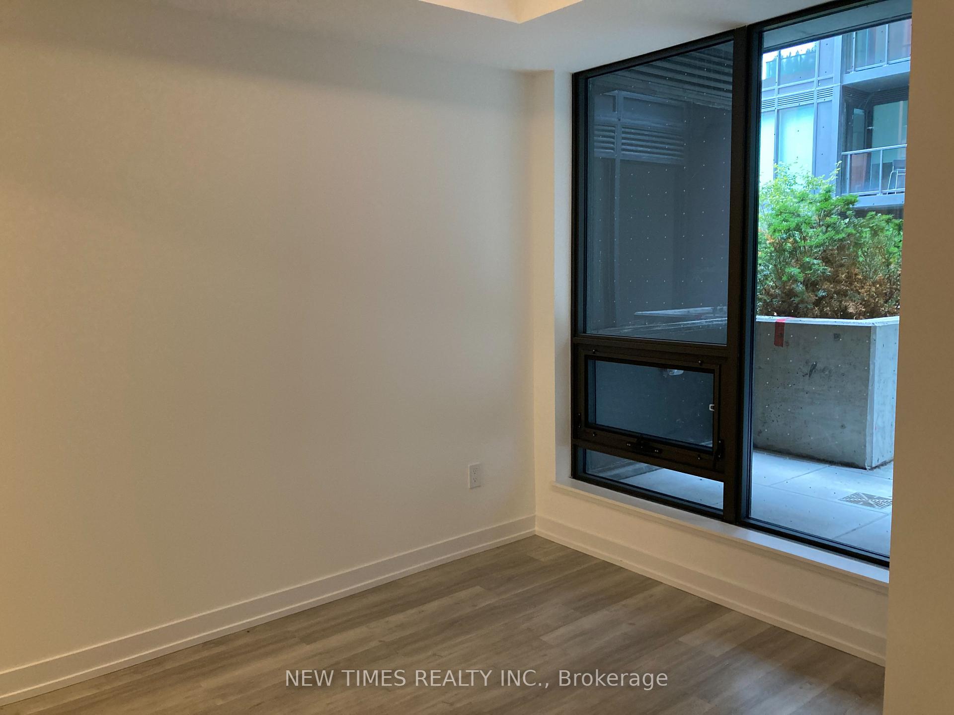 Photo 4 of Unit 815, 425 Front St E Avenue, Toronto, Moss Park — HOMEH