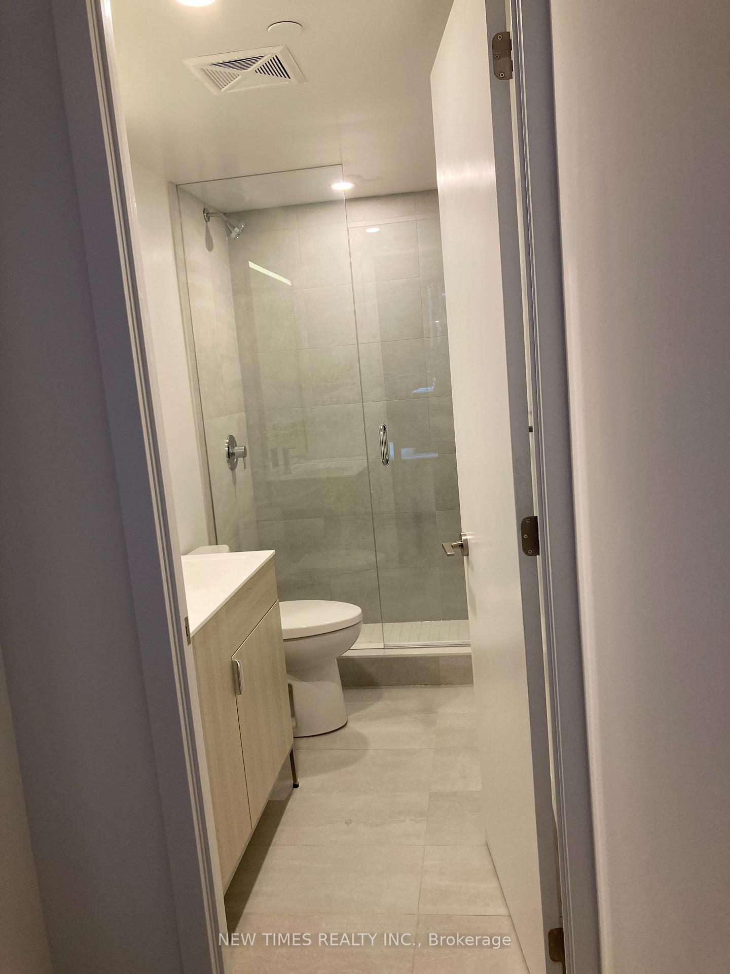 Photo 7 of Unit 815, 425 Front St E Avenue, Toronto, Moss Park — HOMEH
