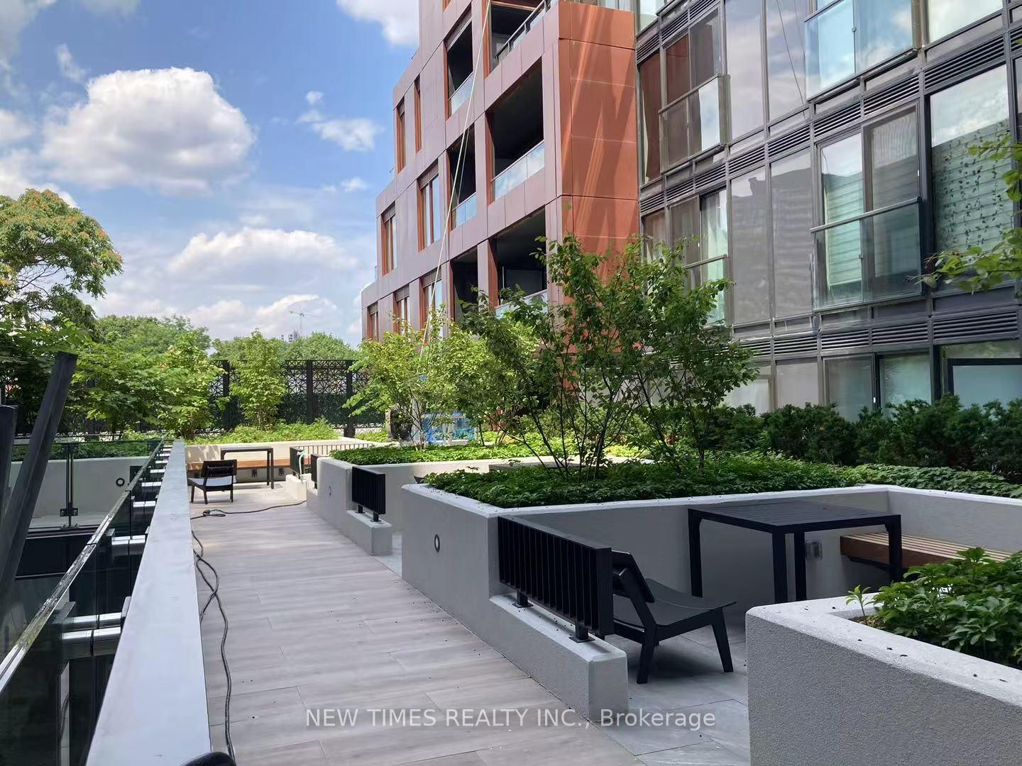 Photo 9 of Unit 815, 425 Front St E Avenue, Toronto, Moss Park — HOMEH