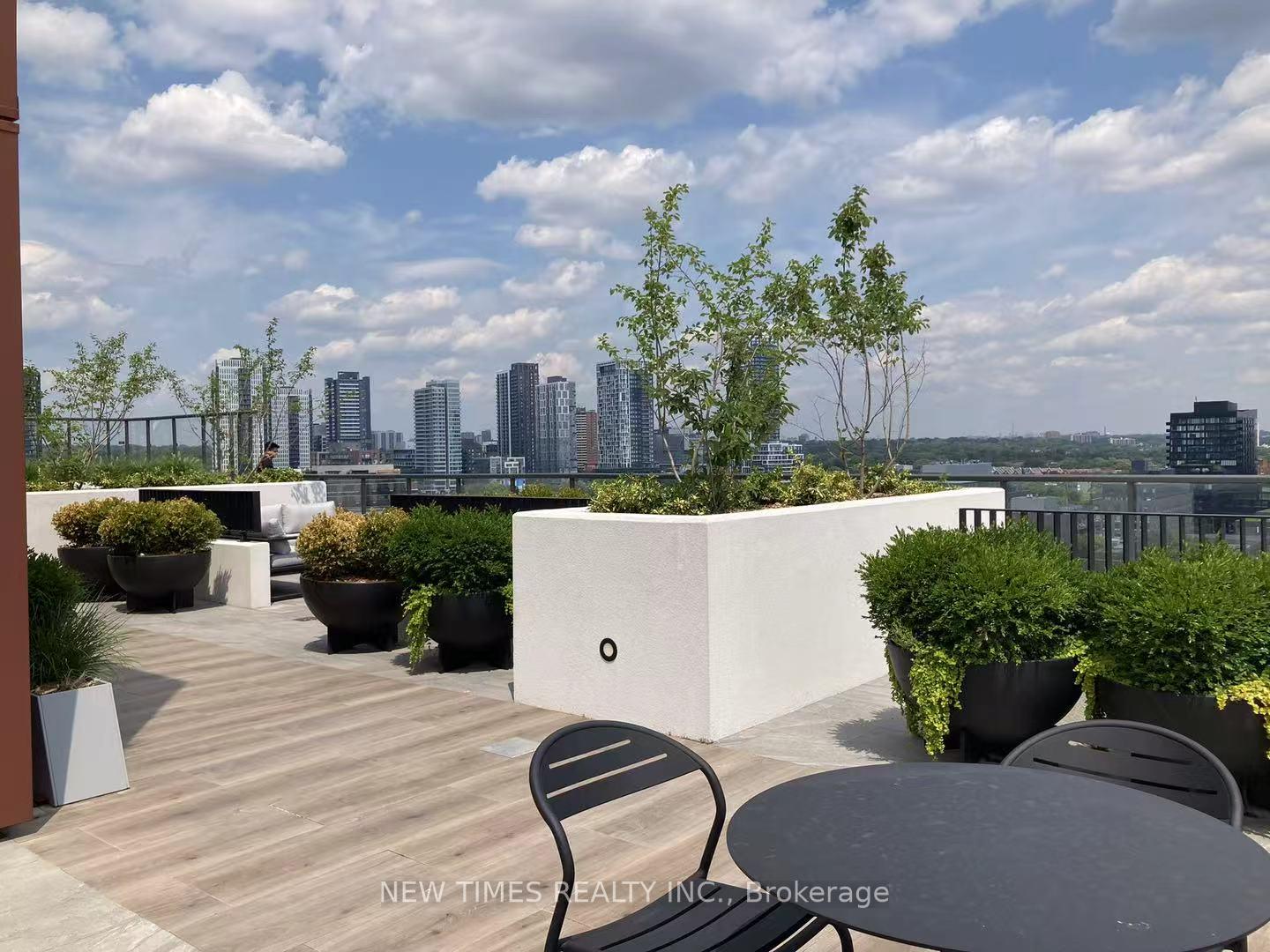 Photo 11 of Unit 815, 425 Front St E Avenue, Toronto, Moss Park — HOMEH