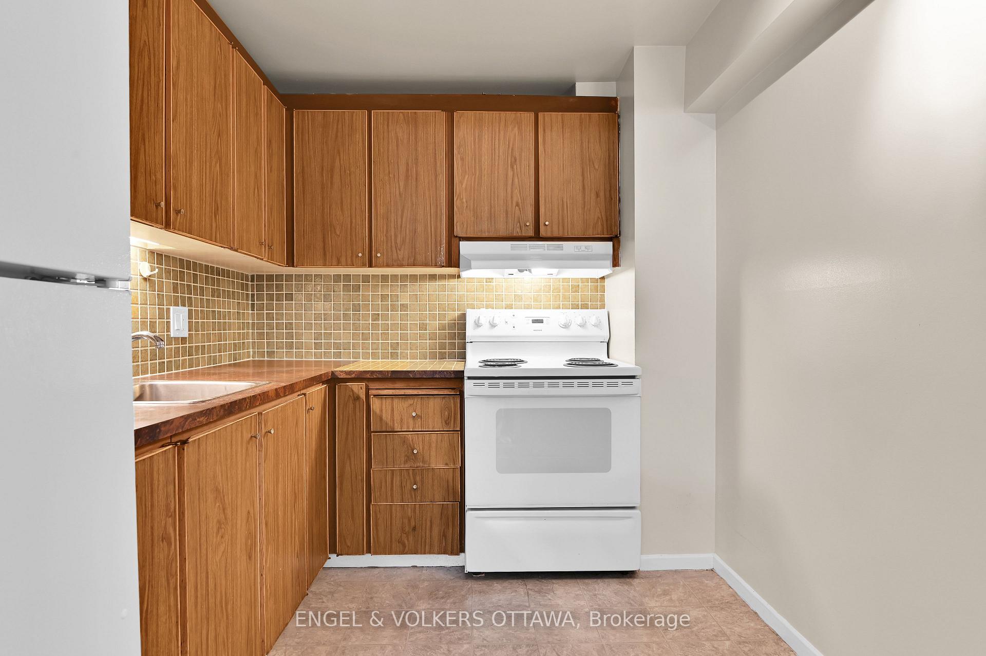 Photo 13 of Unit 709, 1171 Ambleside Drive, Ottawa, Woodroffe — HOMEH