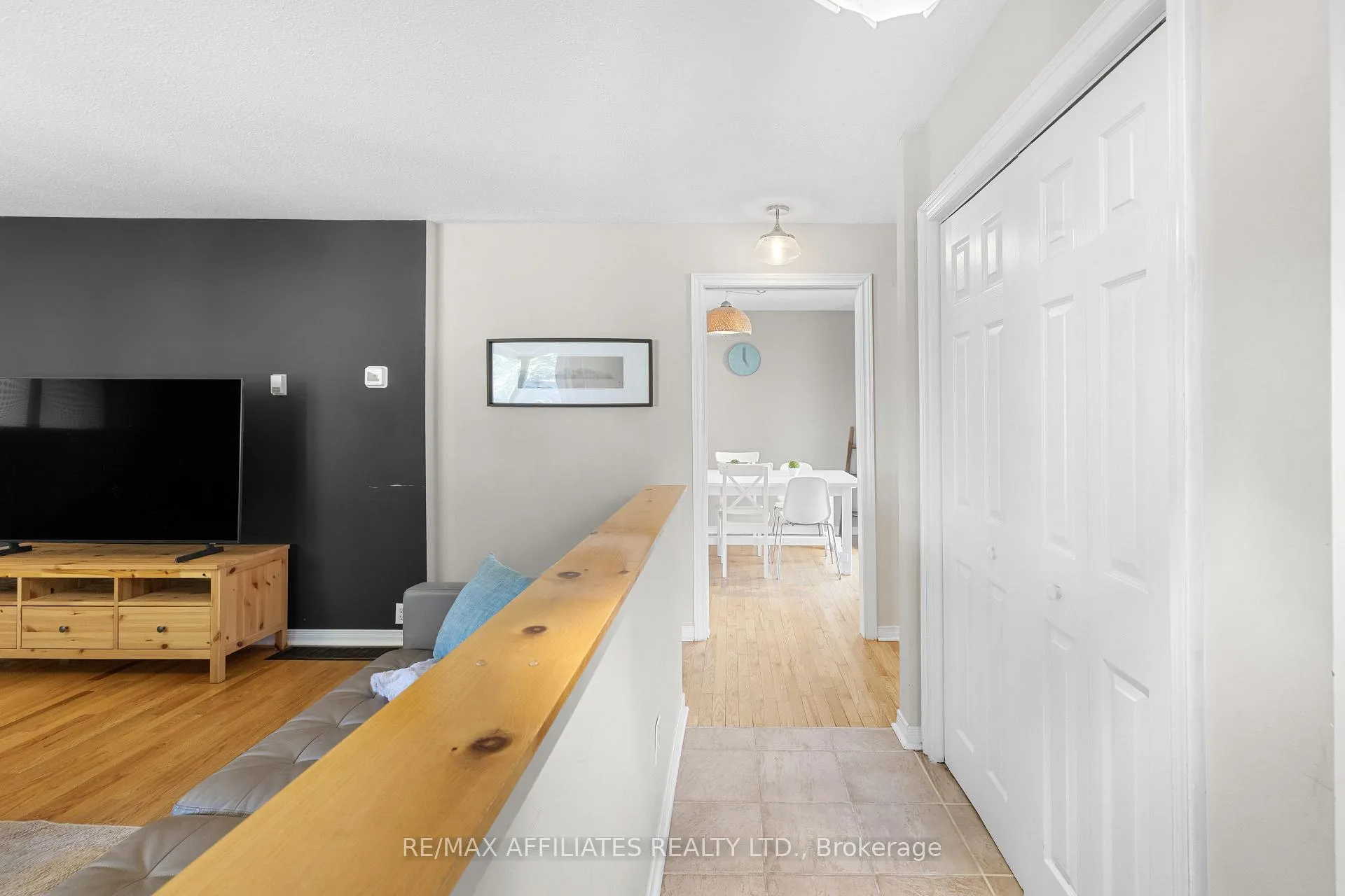 Photo 5 of 164 Napoleon Street, Carleton Place — HOMEH