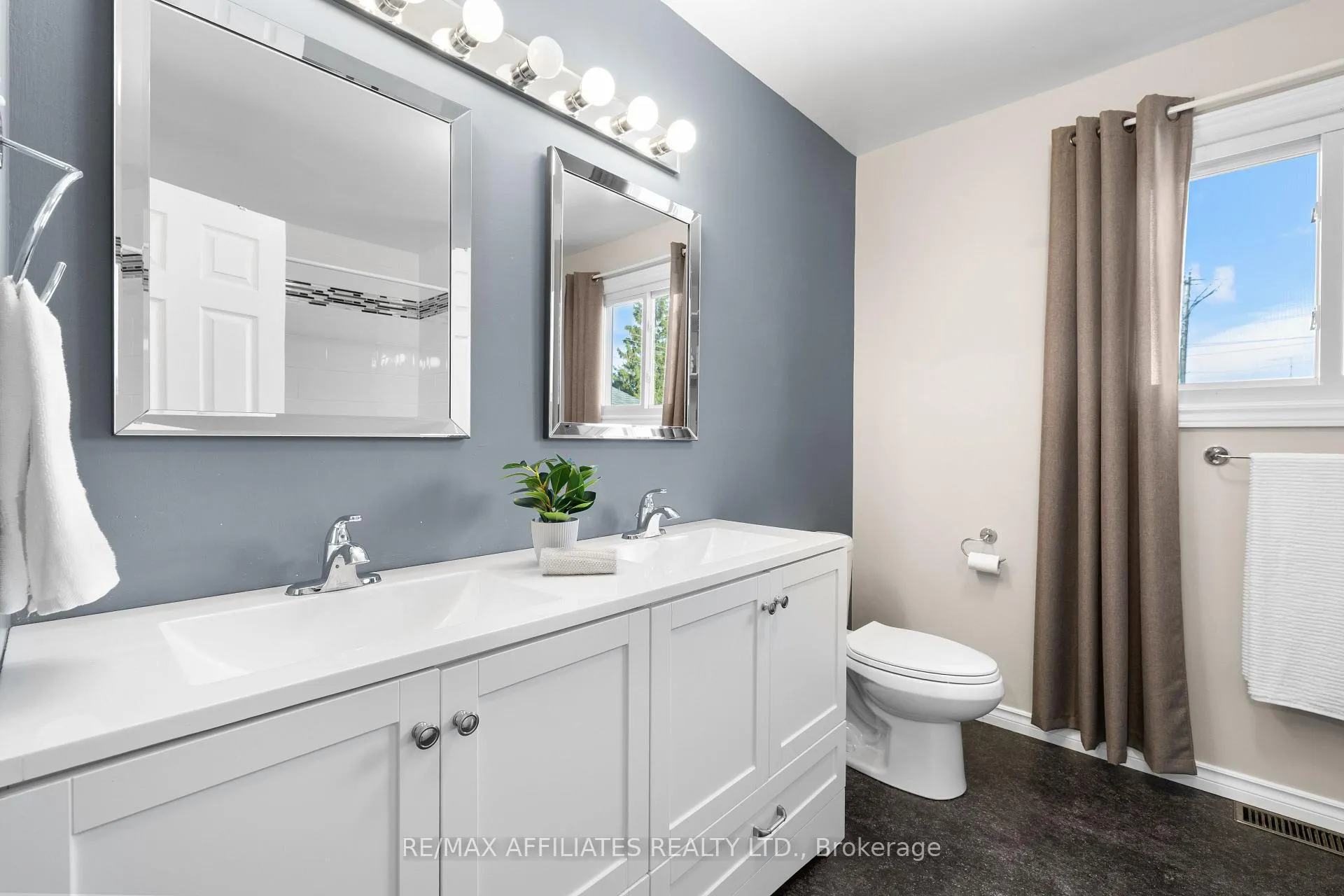 Photo 23 of 164 Napoleon Street, Carleton Place — HOMEH