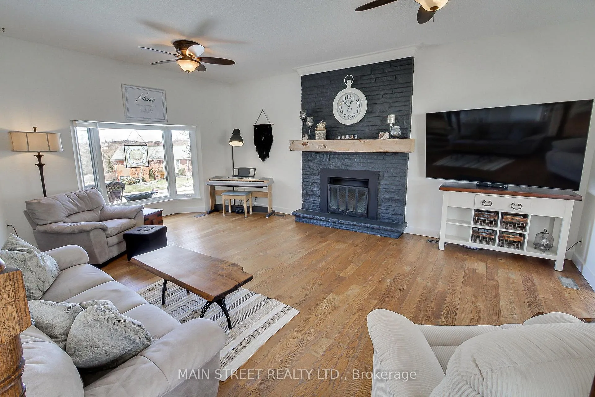 Photo 8 of 33 Avonlea Road E, Uxbridge, Rural Uxbridge — HOMEH