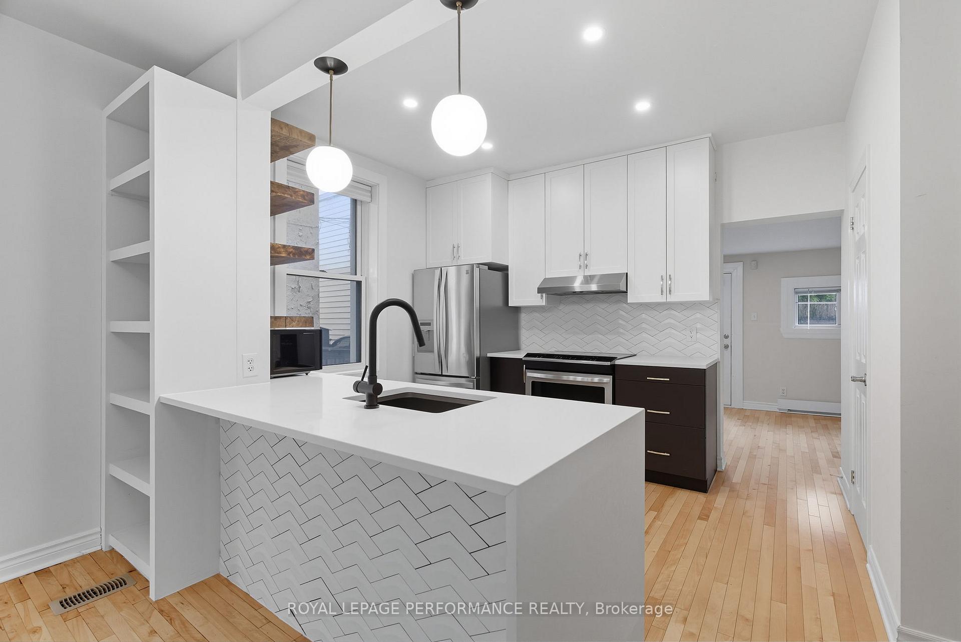 Photo 14 of 512 Cambridge Street S, Ottawa, West Centre Town — HOMEH