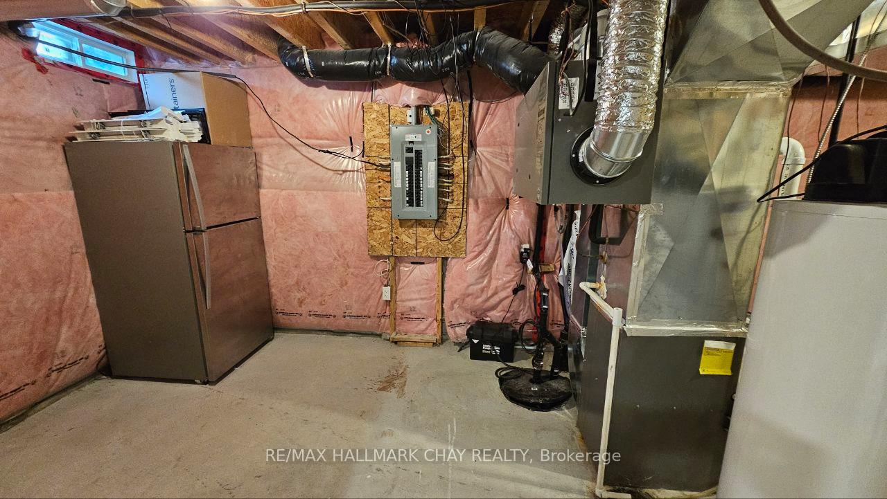 Photo 29 of 20 Battalion Drive N, Essa, Angus — HOMEH